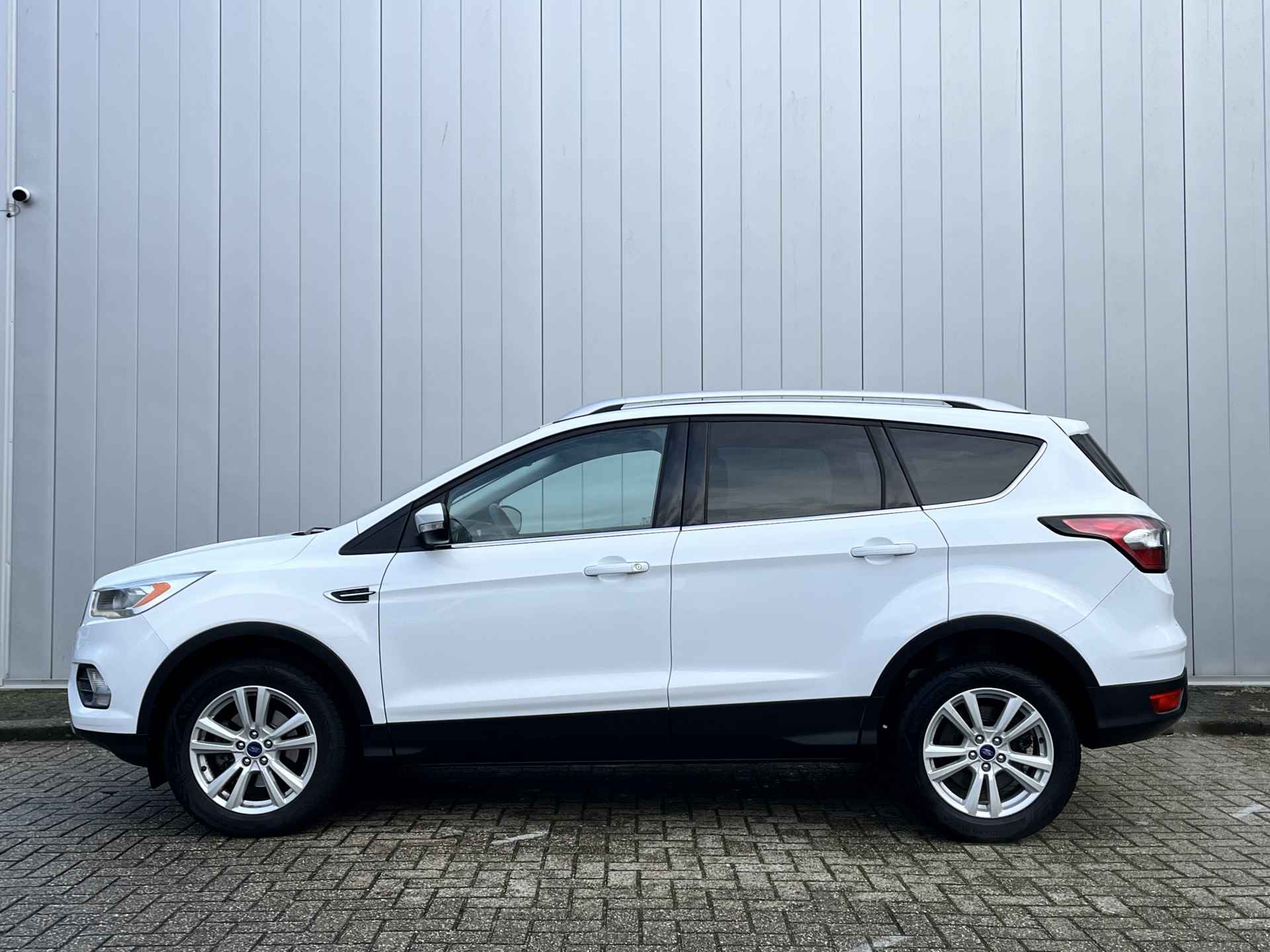 Ford Kuga 1.5 EcoBoost NL Auto Dealer Onderhouden Clima Cruise Navi Trekhaak PDC Voorruitverwarming - 4/27