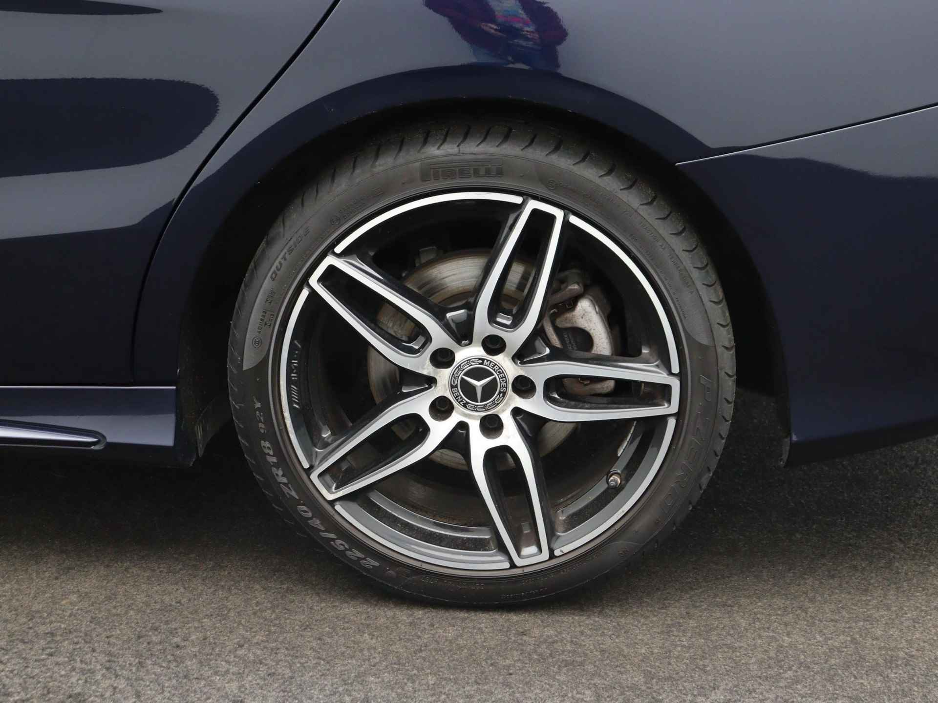 Mercedes-Benz CLA-klasse Shooting Brake 180 Business AMG Styling | Navigatie | Camera | LED Koplampen | Harman/Kardon | Elektrische Kofferklep | Dodehoekdetectie | - 16/34