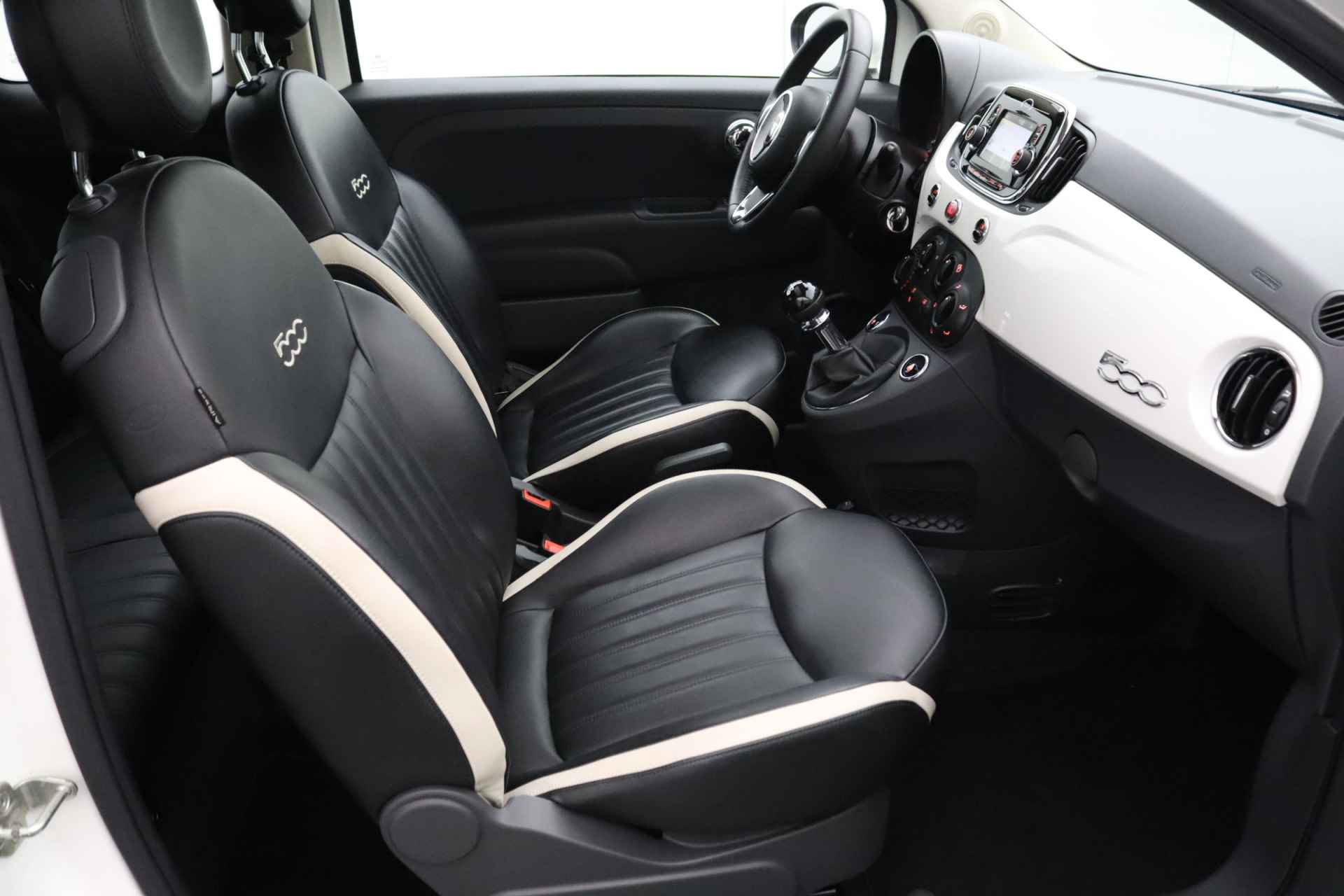 Fiat 500 0.9 TwinAir Turbo Lounge | Schuifdak | Lederen bekleding | Airco | Navigatie - 27/27