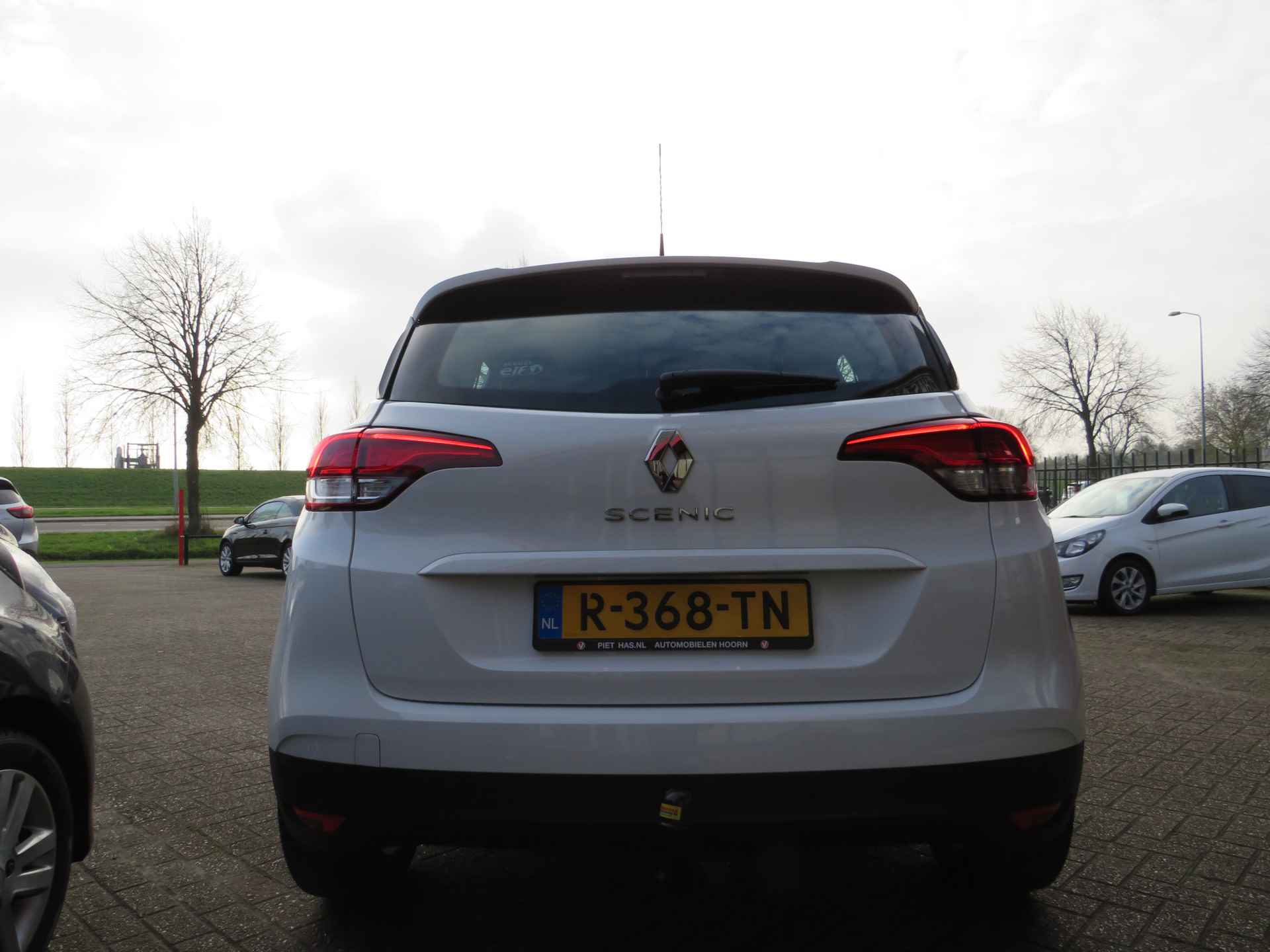 Renault Scénic 1.3 TCe 140-PK| Automaat| Parkeersens.v+a| Navigatie| | Clima-Airco | Keyless | Trekhaak | INCL. BOVAG GARANTIE | - 14/47