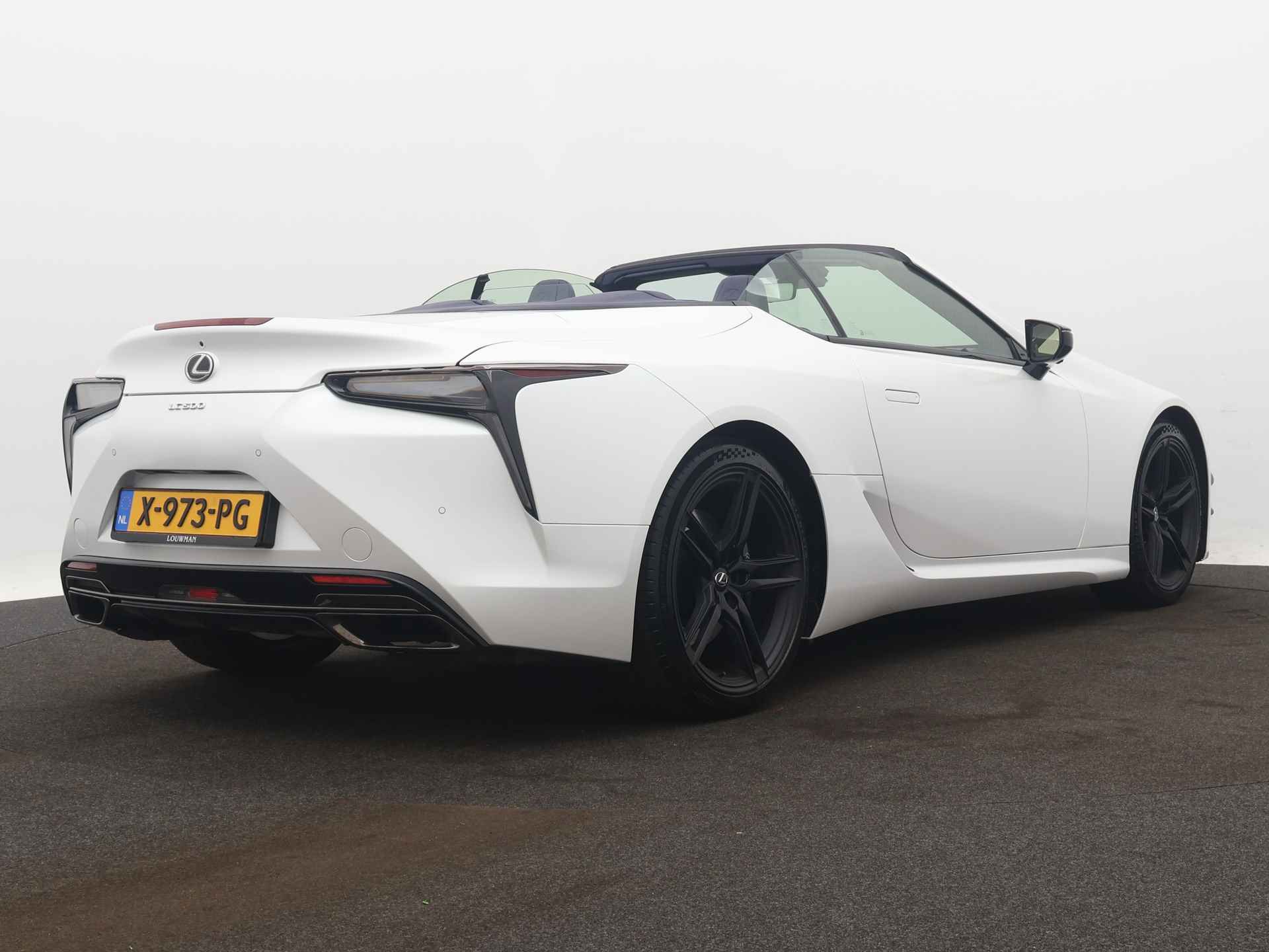 Lexus LC Convertible 500 Ultimate Edition | Dodehoek Ass. | LM velgen | Parkeersensoren | Navigatie | Camera | Stoel en stuurwiel verwarmd | - 3/51