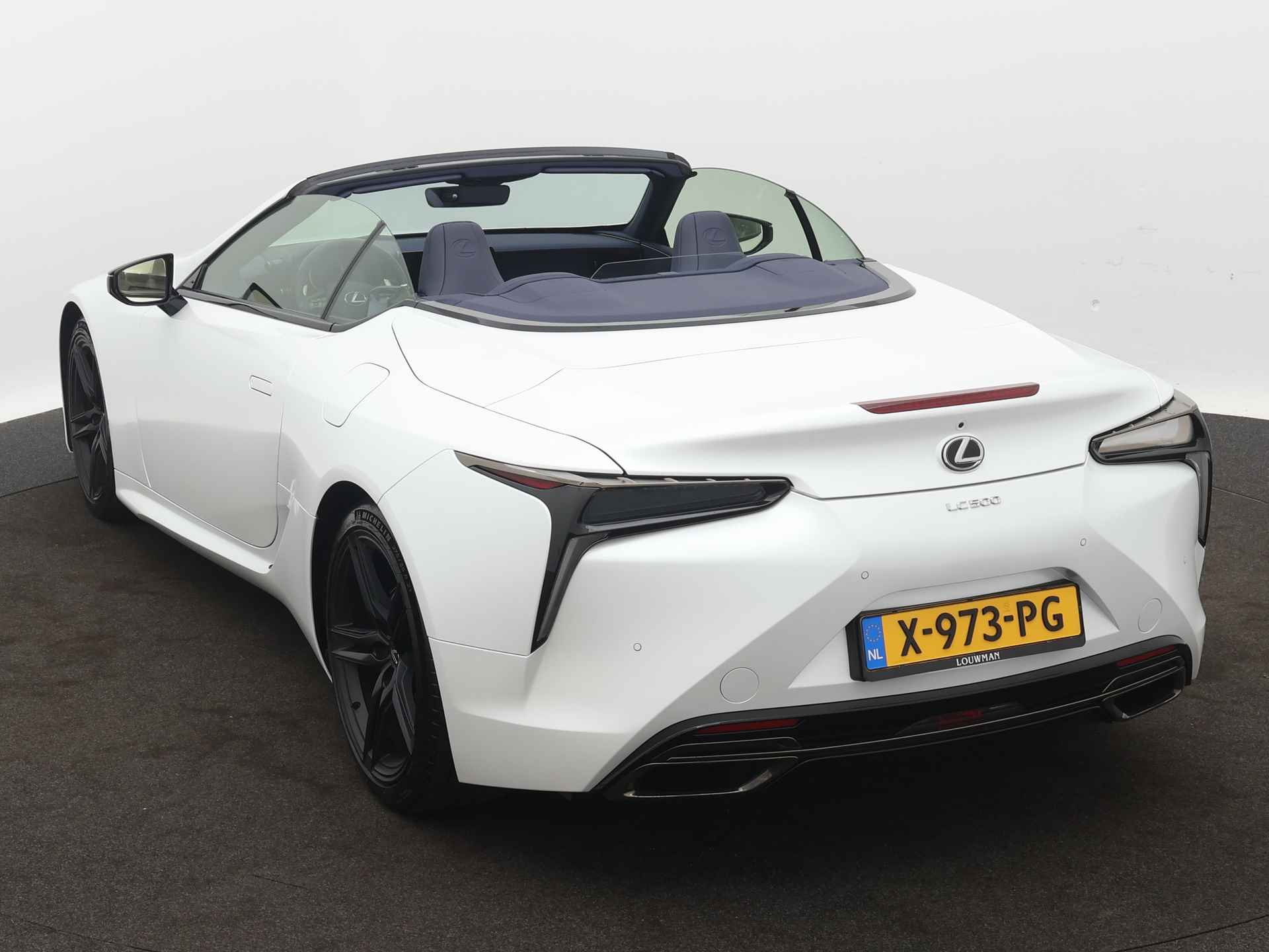 Lexus LC Convertible 500 Ultimate Edition | Dodehoek Ass. | LM velgen | Parkeersensoren | Navigatie | Camera | Stoel en stuurwiel verwarmd | - 17/51