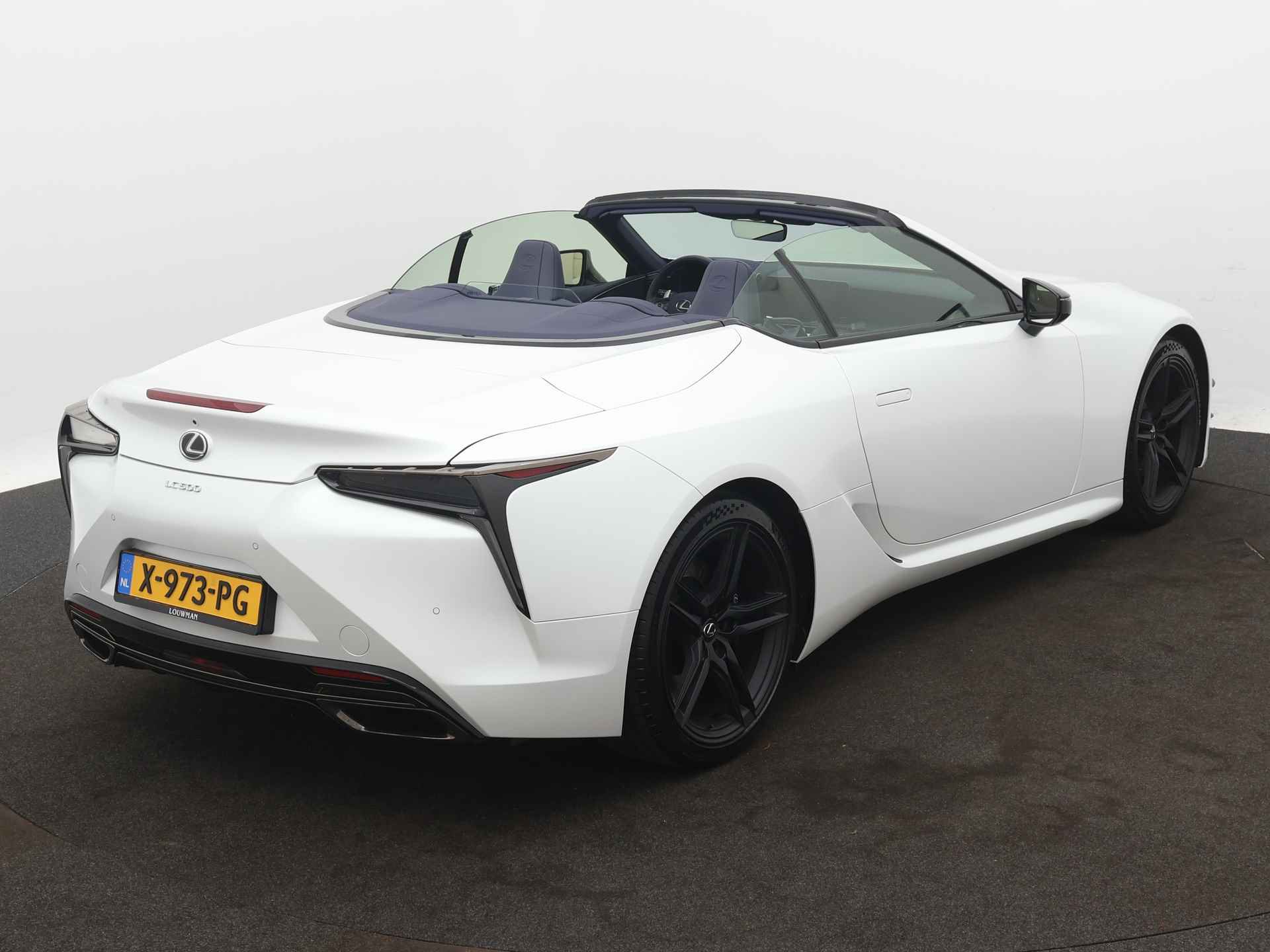 Lexus LC Convertible 500 Ultimate Edition | Dodehoek Ass. | LM velgen | Parkeersensoren | Navigatie | Camera | Stoel en stuurwiel verwarmd | - 18/51