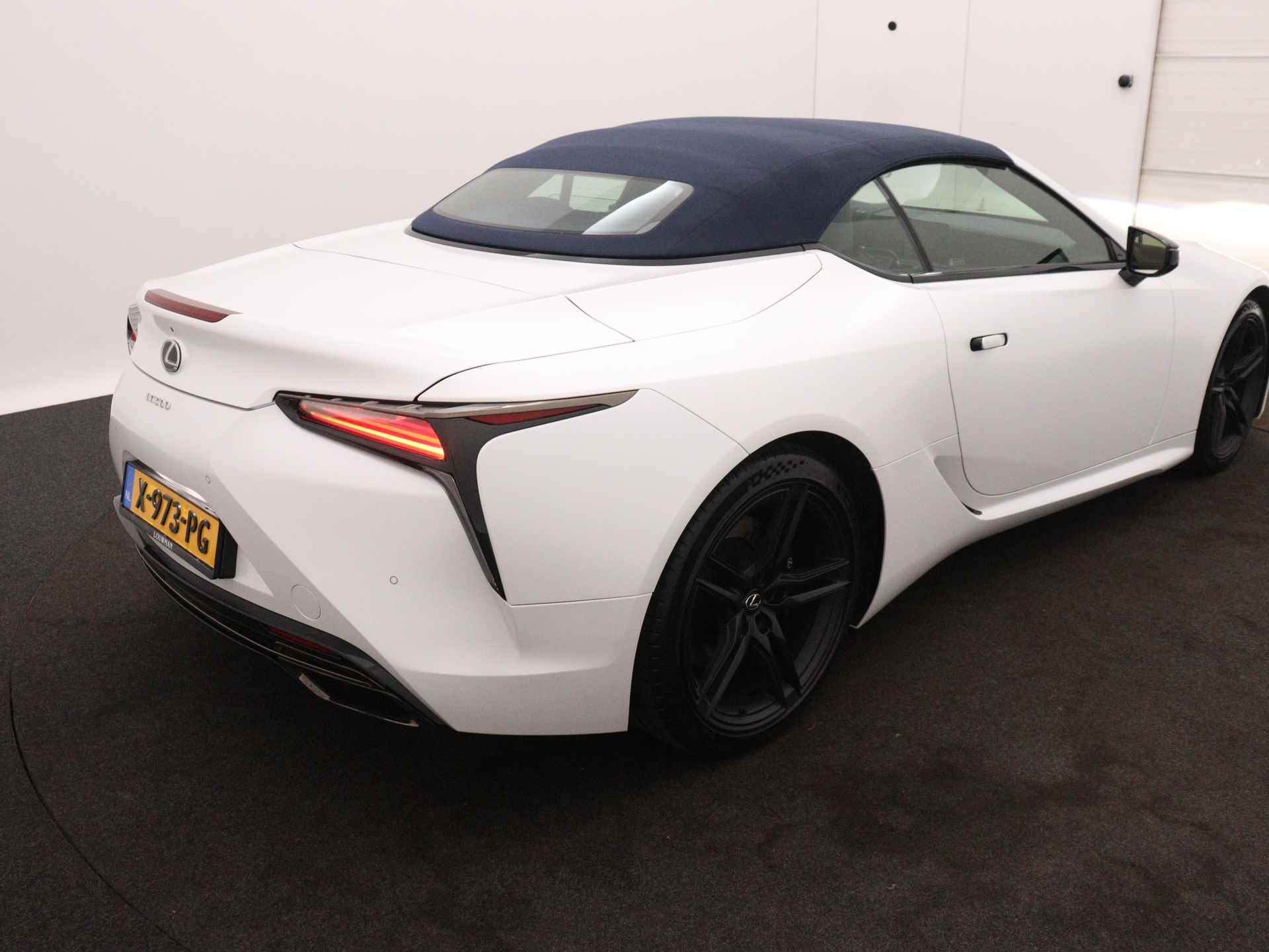 Lexus LC Convertible 500 Ultimate Edition | Dodehoek Ass. | LM velgen | Parkeersensoren | Navigatie | Camera | Stoel en stuurwiel verwarmd | - 47/51