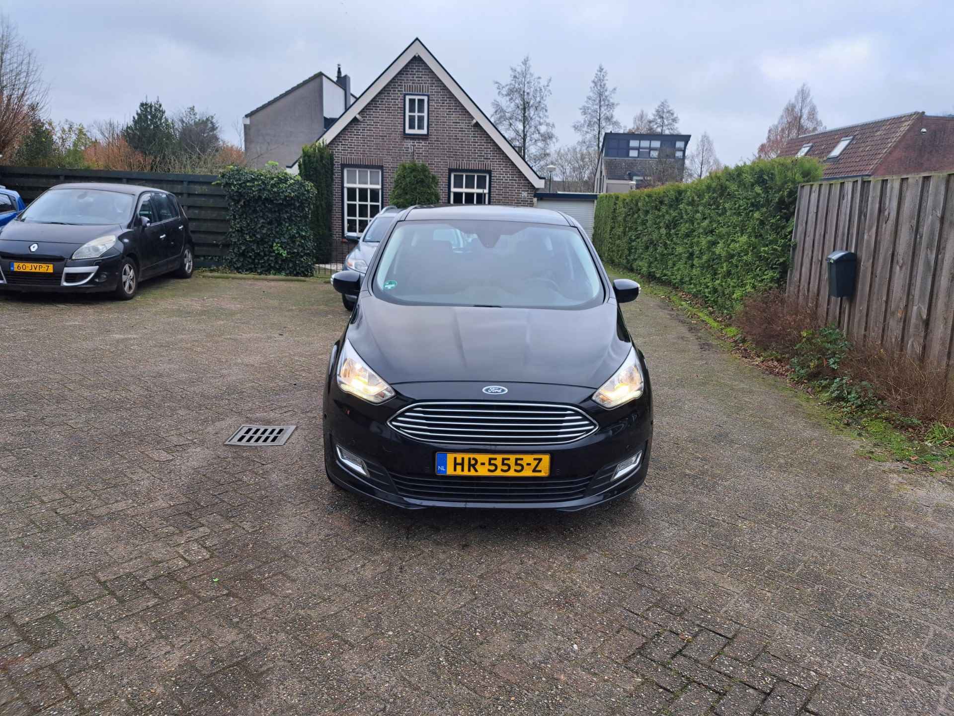 Ford C-Max 1.0 Titanium - 2/25