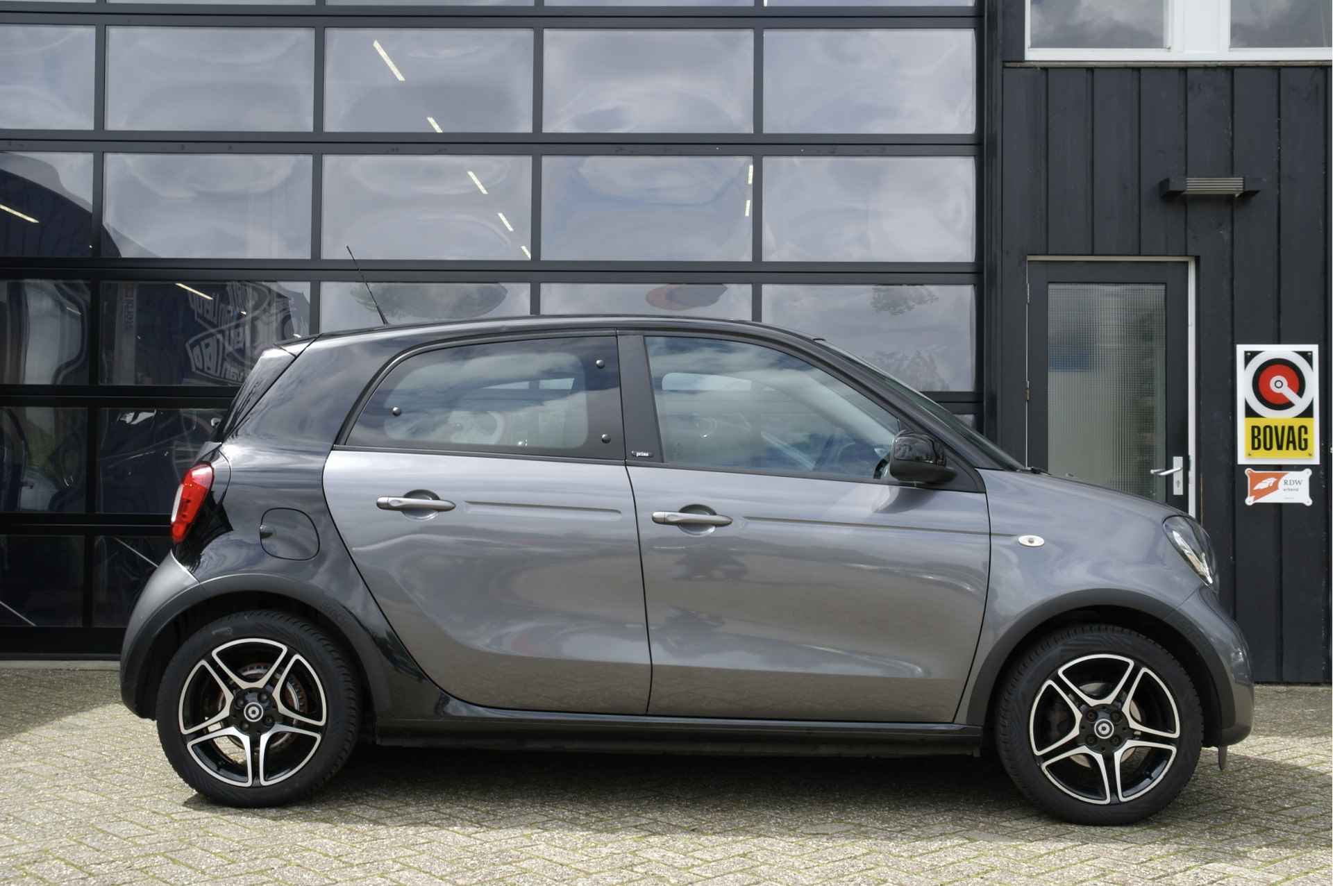 Smart Forfour 1.0 Turbo 90 PK Prime Automaat / NL-Auto / Cruise / Leder / Stoelverwarming - 2/36