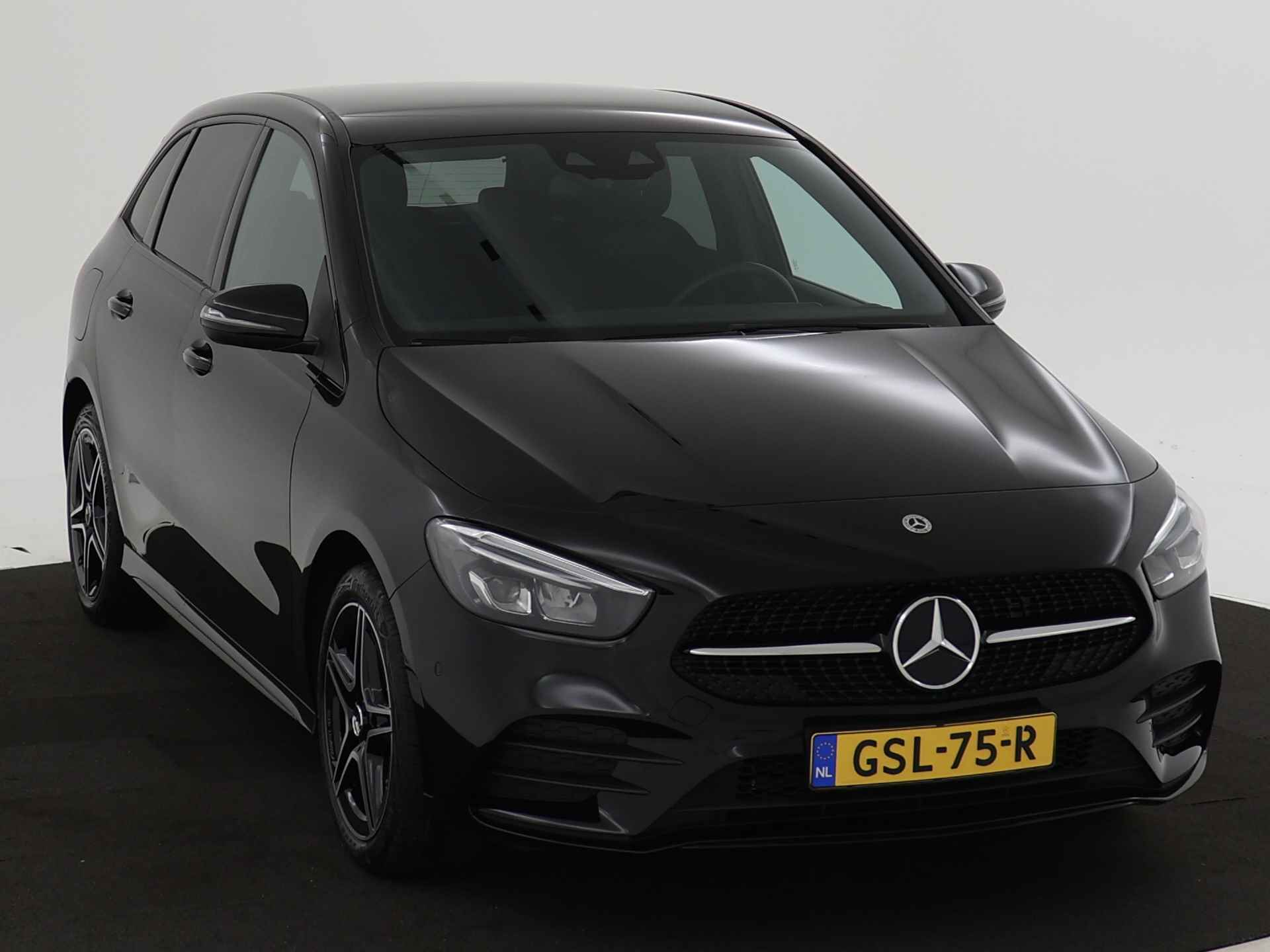 Mercedes-Benz B-Klasse 250 e AMG Plug-In Hybride | AMG Styling | Night Pakket | Sfeerverlichting | Inclusief 24 maanden MB Certified garantie voor Europa. - 27/43