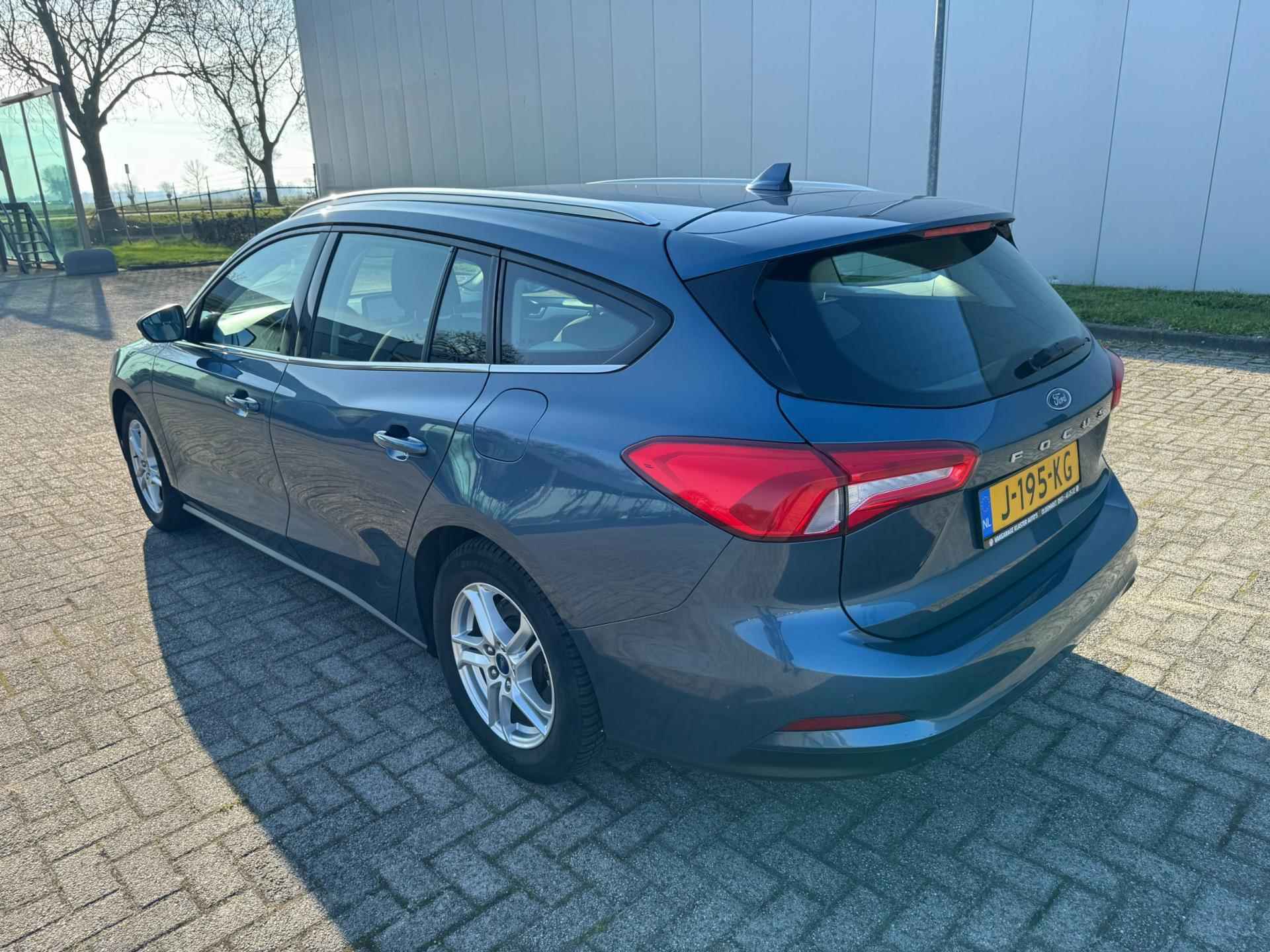 Ford Focus Wagon 1.0 EcoBoost Trend Edition Business - 20/32