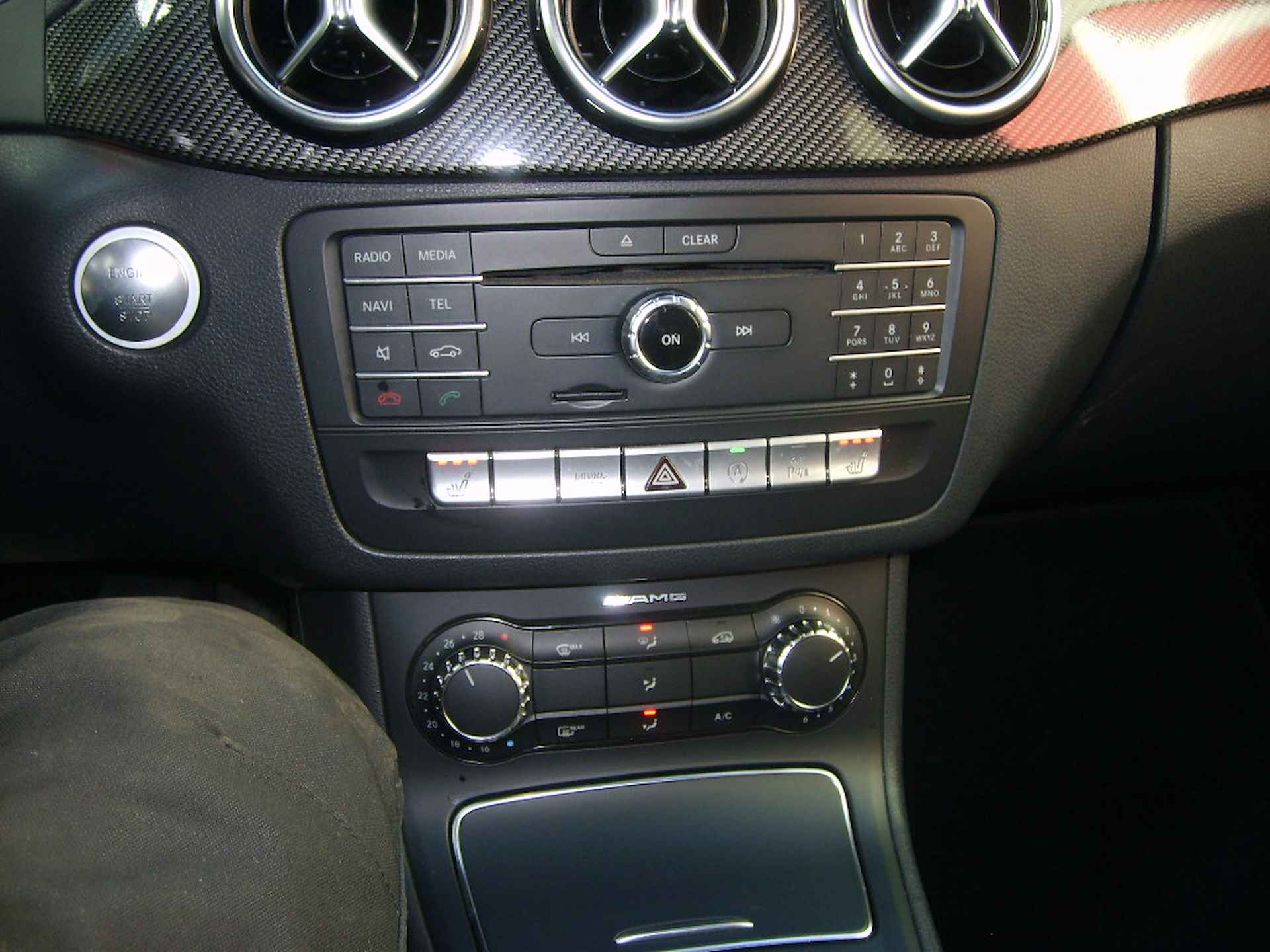 Mercedes-Benz B-Klasse 180 Ambition Automaat AMG Styling met comfort onderstel ! - 14/26