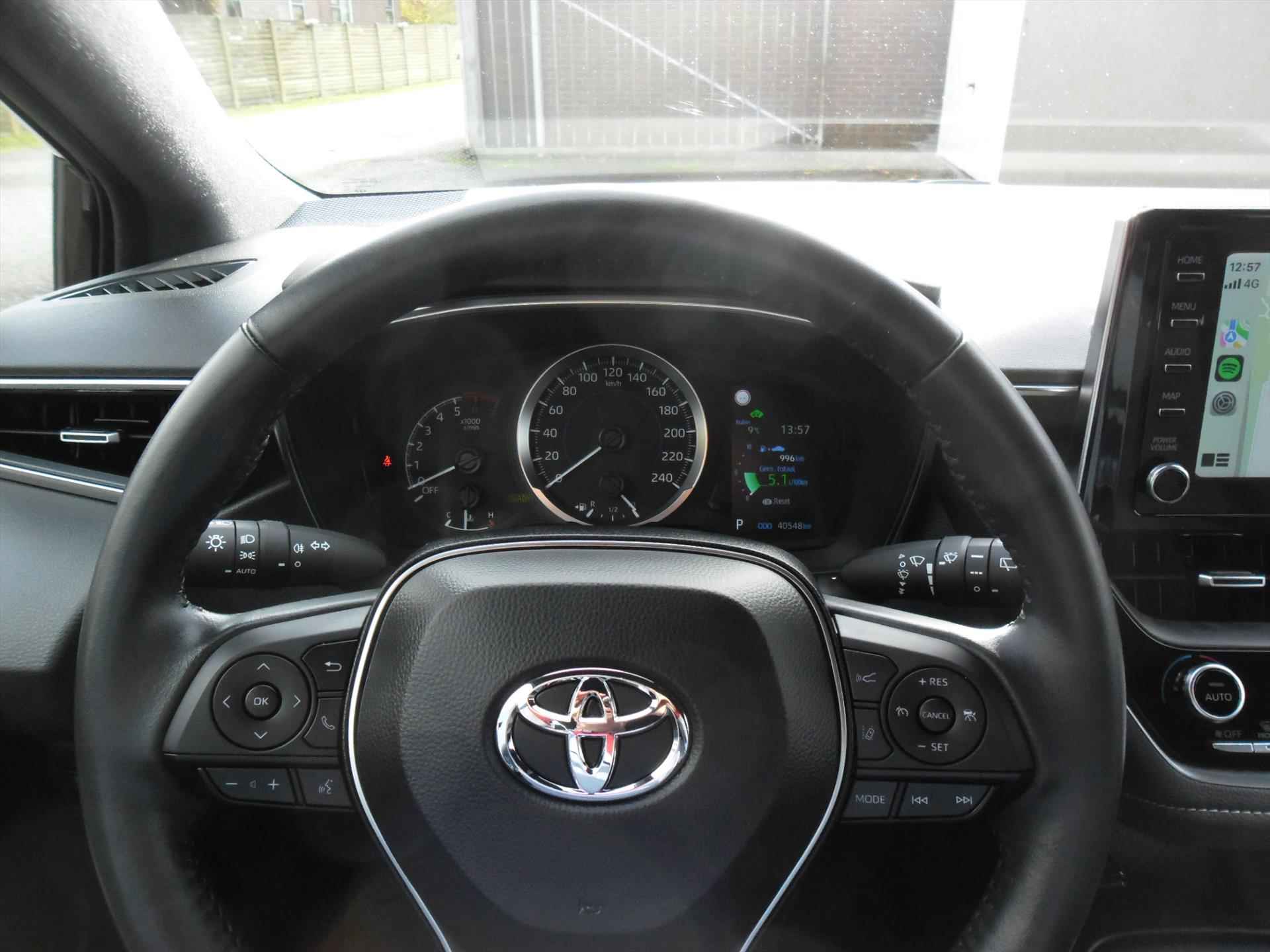 Toyota Corolla Touring Sports 1.8 HYBRID ACTIVE AUTOMAAT NAV ECC LMV CAMERA XENON 40521 KM RIJKLAARPRIJS - 7/18