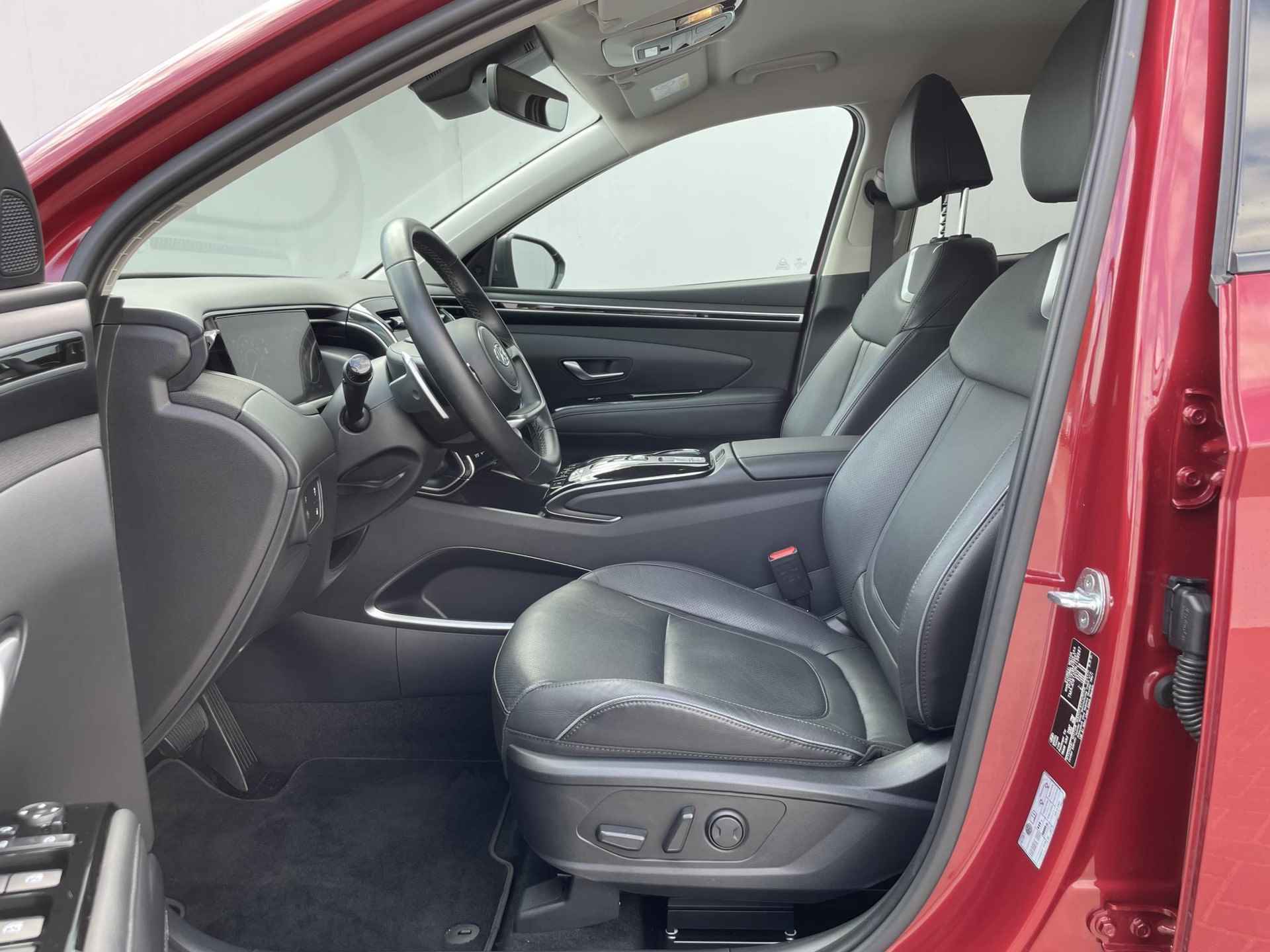 Hyundai Tucson 1.6 T-GDI PHEV Premium 265pk 4WD automaat / Dealer onderhouden / Leder / Navigatie / Camera / - 11/47