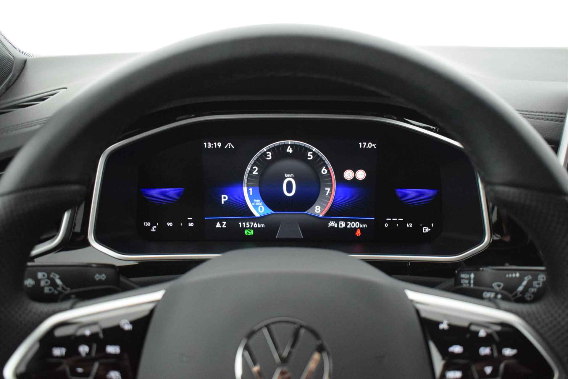 Volkswagen T-Roc 1.5 TSI 150pk DSG R-Line Business+ Trekhaak Camera Stoelverwarming Keyless Navigatie - 45/55