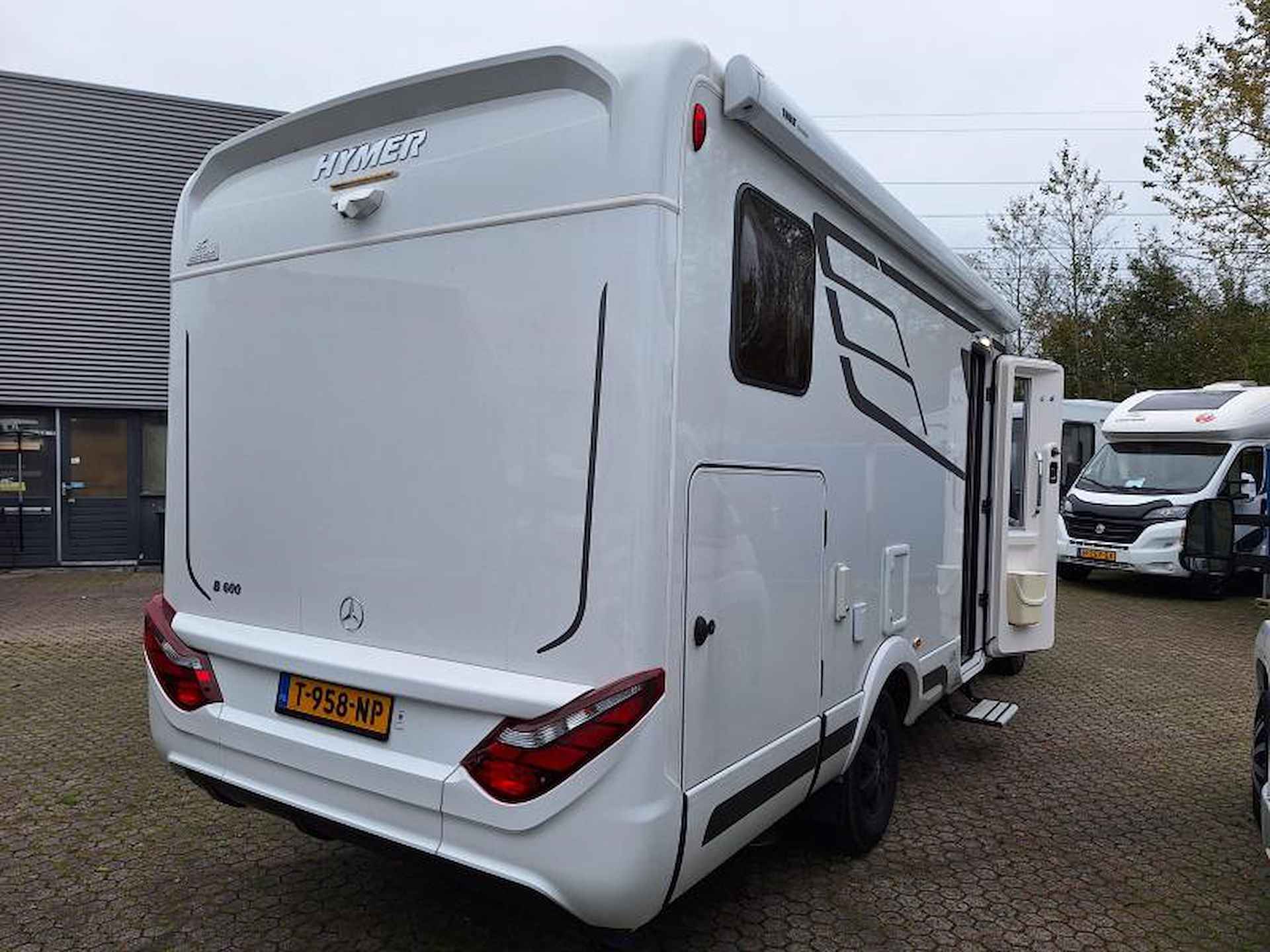 Hymer BMC-T 600 - AUTOMAAT + LEVELSYSTEEM - 8/23