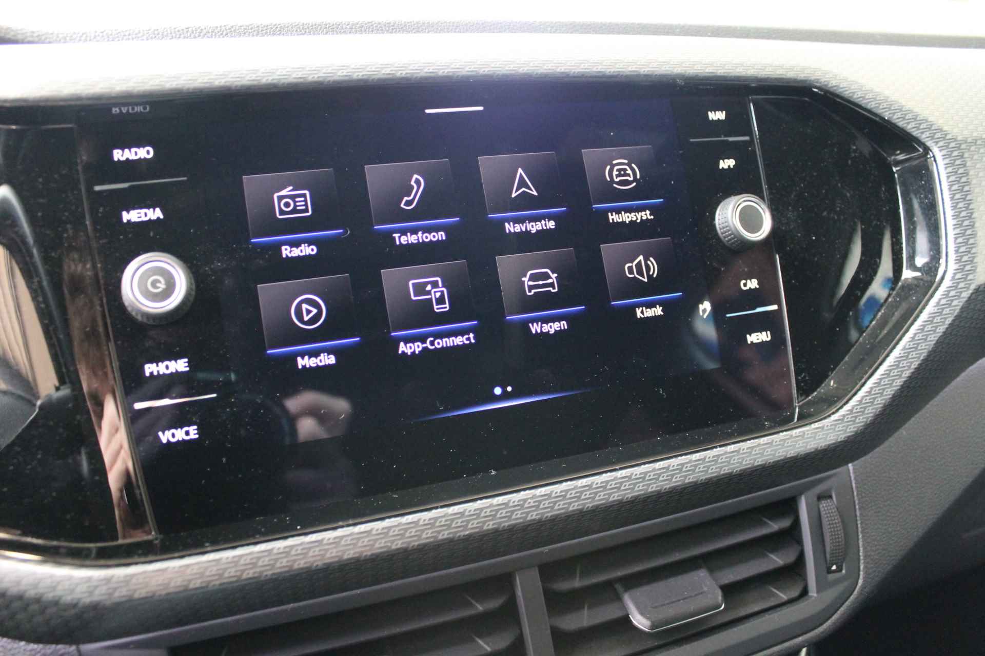 Volkswagen T-Cross 1.0 TSI 110pk R-Line Digitaal Dashboard | Achteruitrijcamera | 18" lmv | Apple Carplay - 15/31