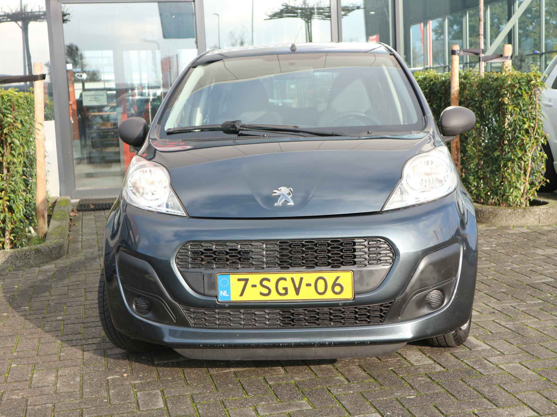 Peugeot 107 1.0 Access Accent AIRCO 5-DRS 67048 KM - 2/13