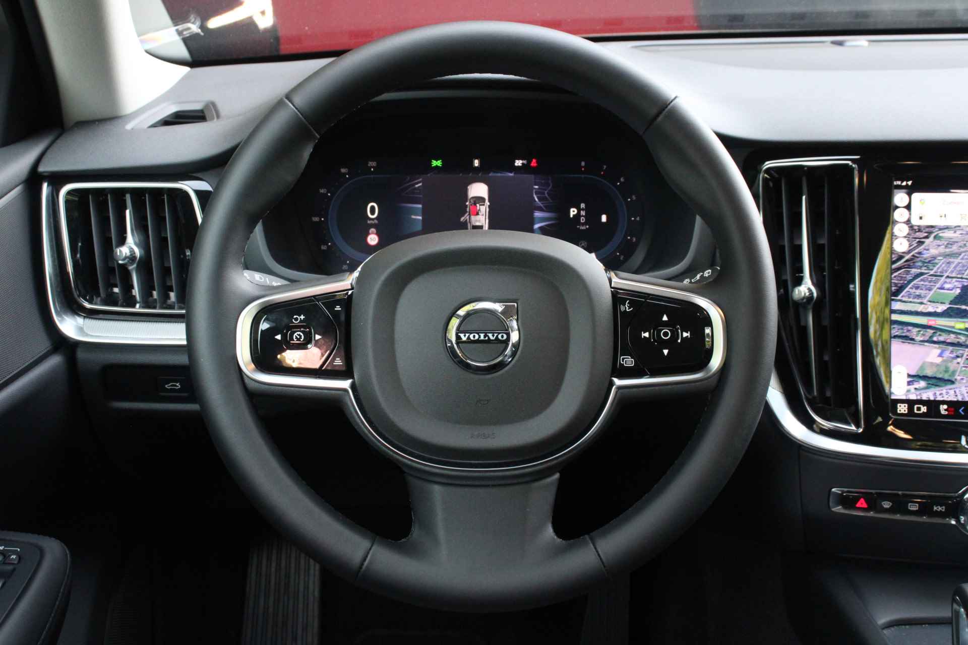 Volvo V60 2.0 B4 Plus Dark | Trekhaak | Camera | Adaptive Cruise | Stuur/stoelverwarming - 12/15