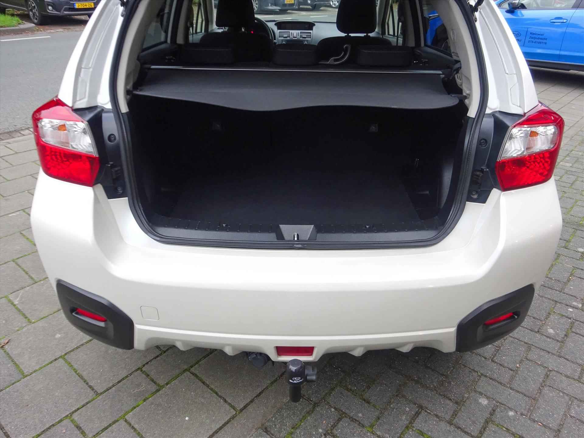 SUBARU Xv 1.6i 114pk AWD Luxury | Trekhaak | 1.500 KG trekgew. | Dealer onderhouden - 12/39