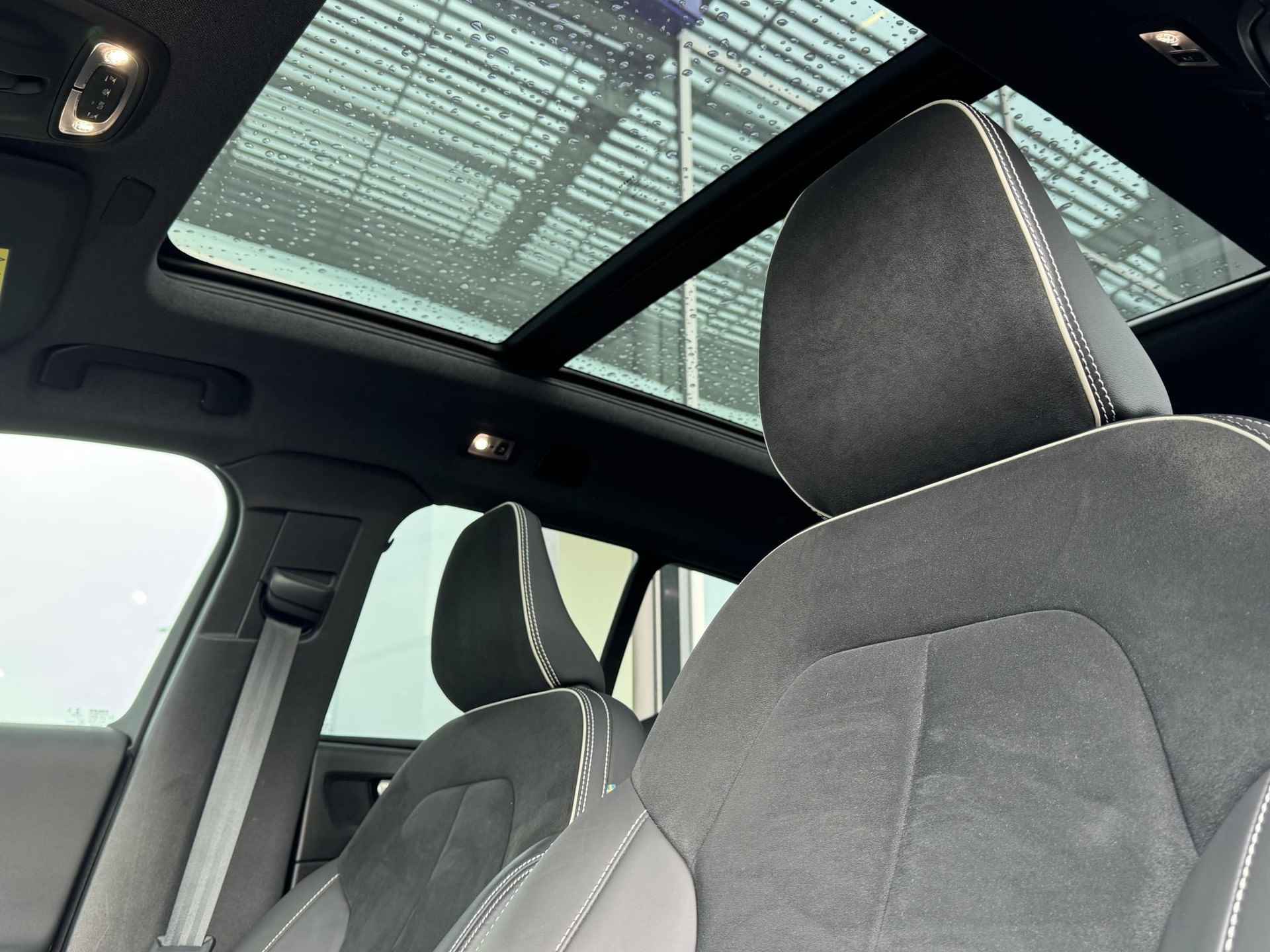 Volvo XC40 1.5 T5 Recharge R-Design | Panoramadak | Stoelverwarming | Trekhaak | Achteruitrijcamera | - 6/19
