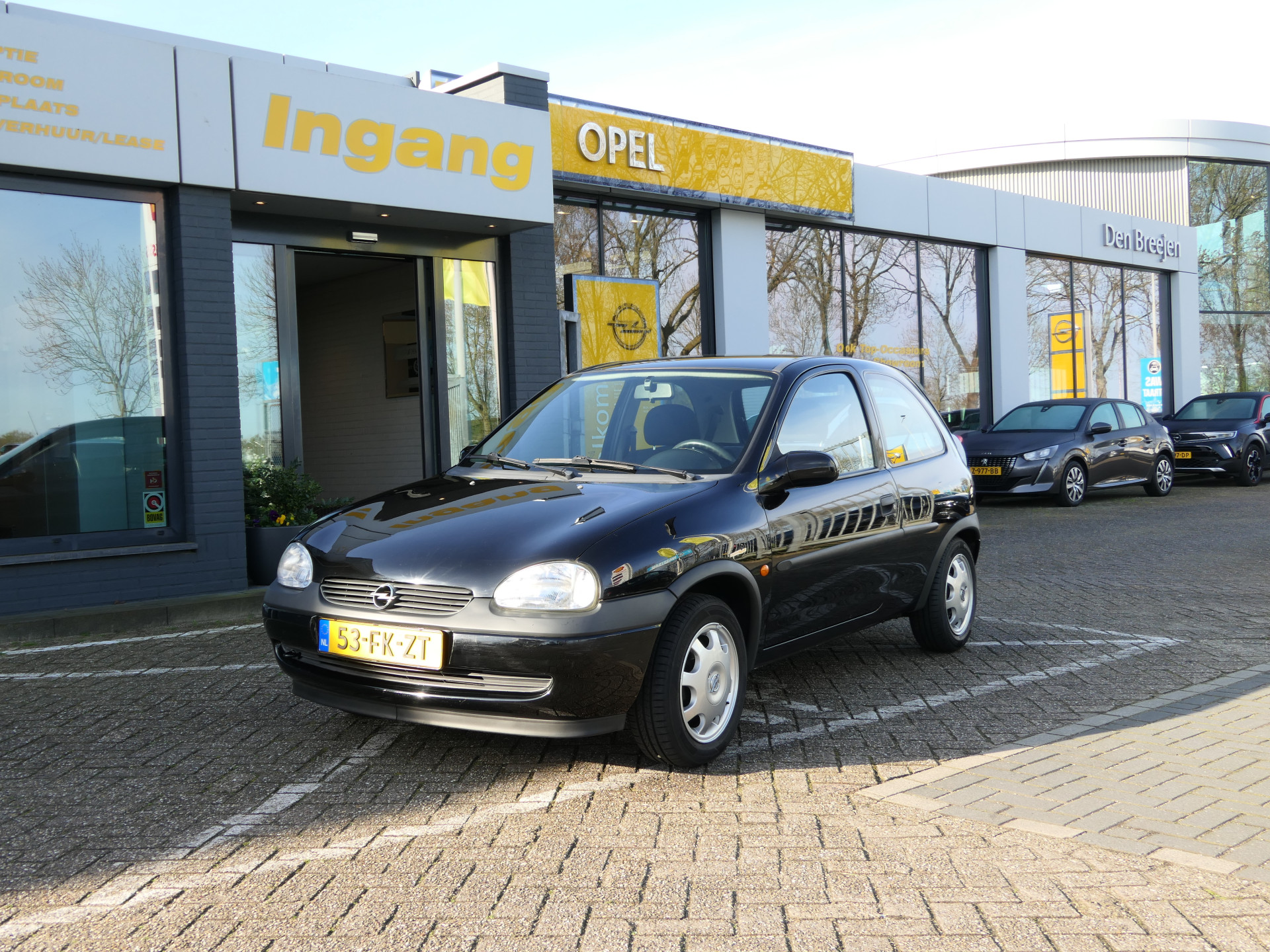 Opel Corsa 1.2i 16V Onyx Automaat | Dakspoiler | Trekhaak | 71.000 km!