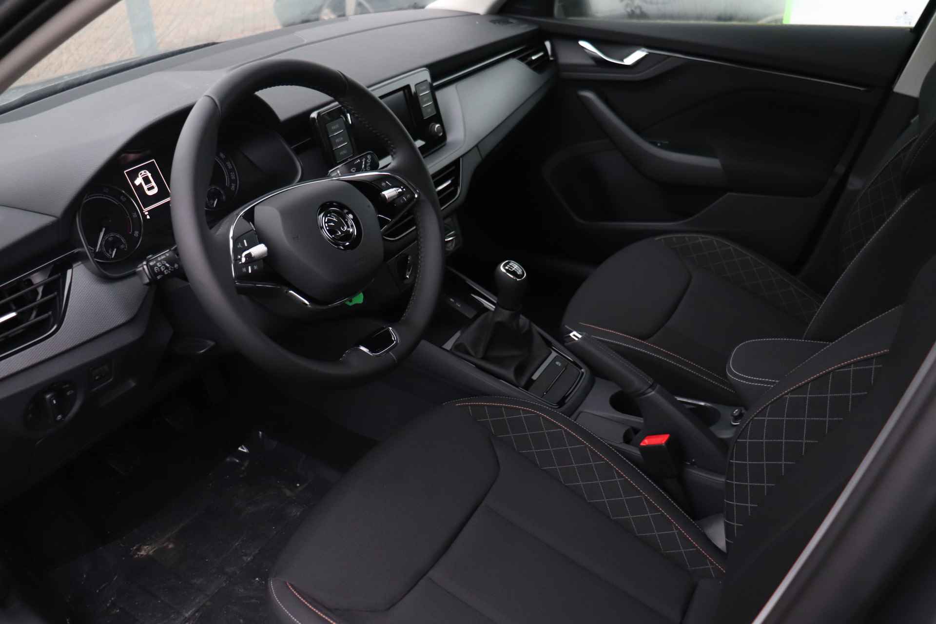 Škoda Scala 1.0 TSI 110pk Ambition | Sunset | Parkeersensoren achter | cruise control | Apple carplay en android auto | - 8/29