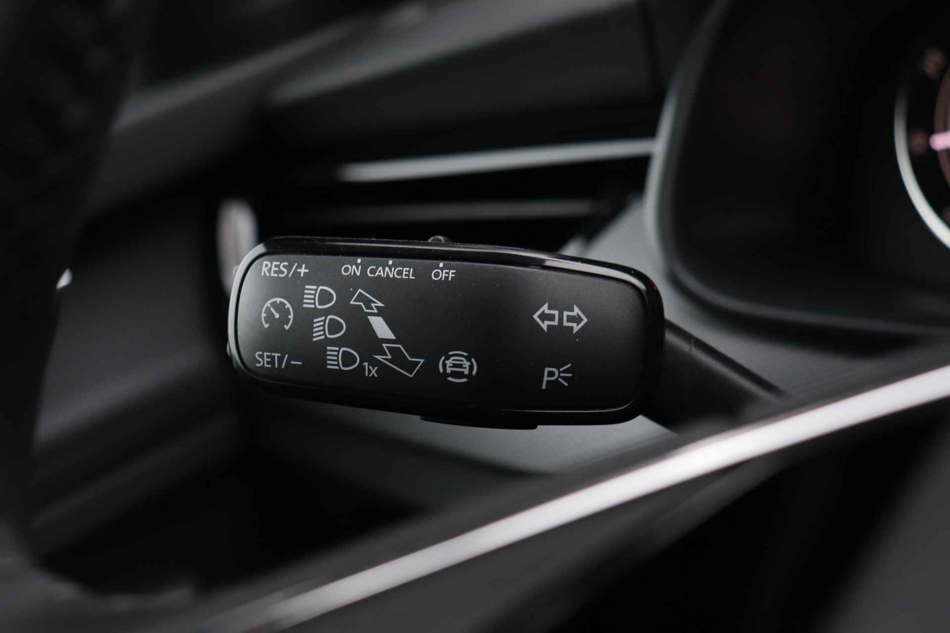 Škoda Scala 1.0 TSI 110pk Ambition | Sunset | Parkeersensoren achter | cruise control | Apple carplay en android auto | - 17/29