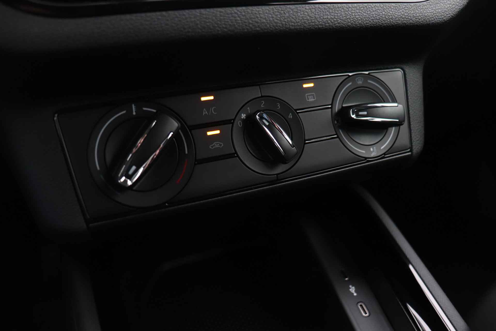 Škoda Scala 1.0 TSI 110pk Ambition | Sunset | Parkeersensoren achter | cruise control | Apple carplay en android auto | - 19/29