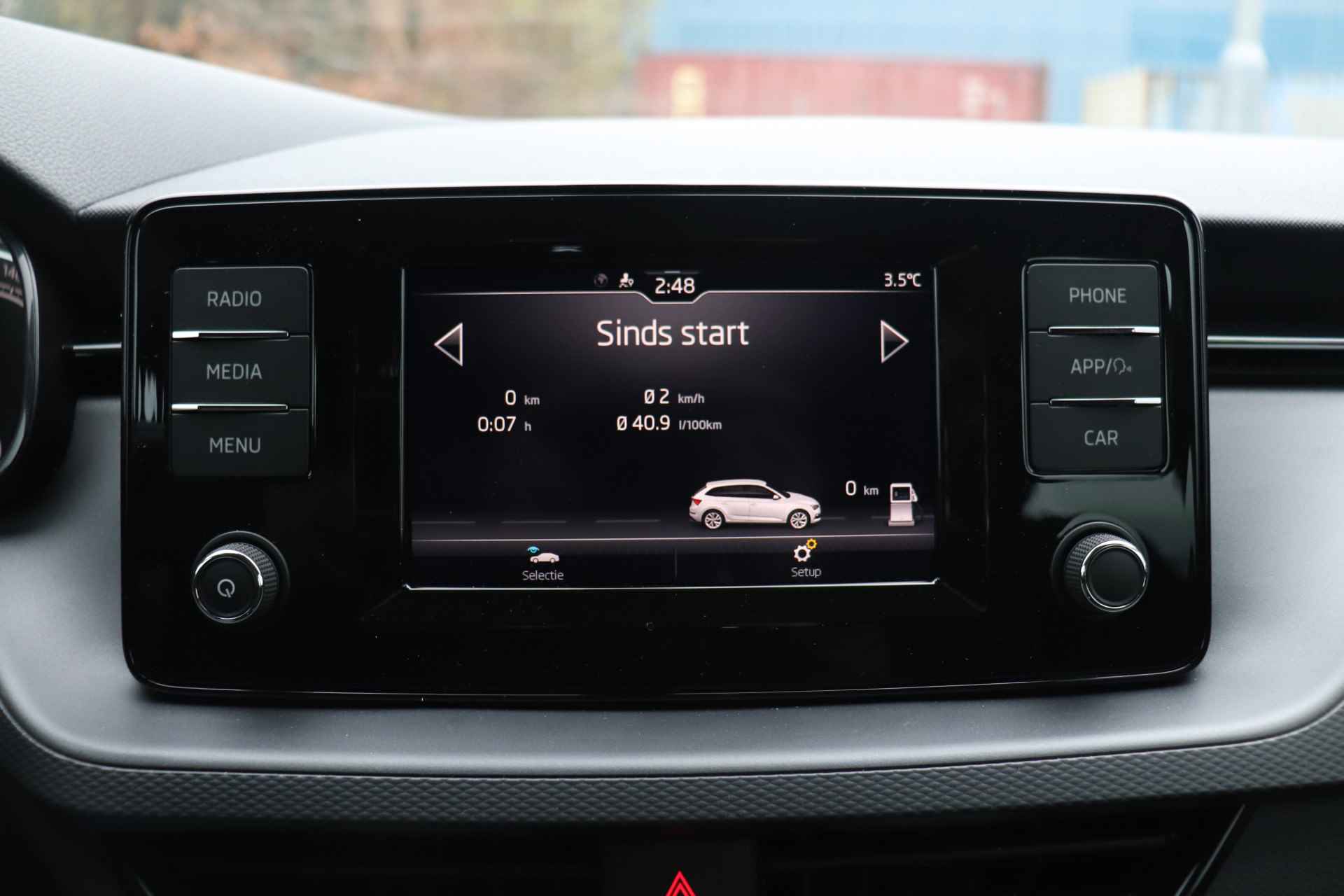 Škoda Scala 1.0 TSI 110pk Ambition | Sunset | Parkeersensoren achter | cruise control | Apple carplay en android auto | - 24/29