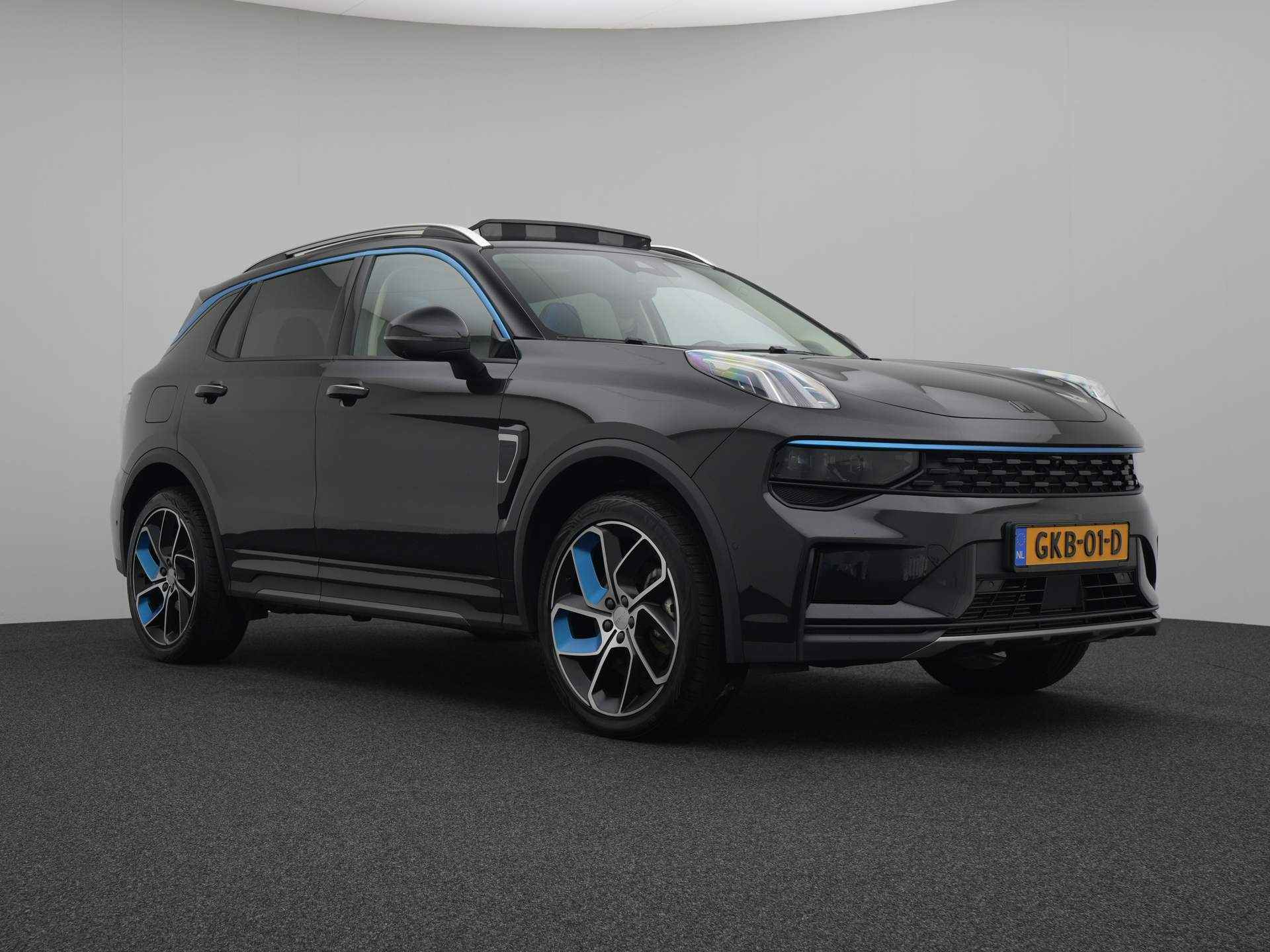 Lynk & Co 01 1.5 PHEV 262 pk Automaat | Navigatie | Panormadak | Climate Control - 8/45