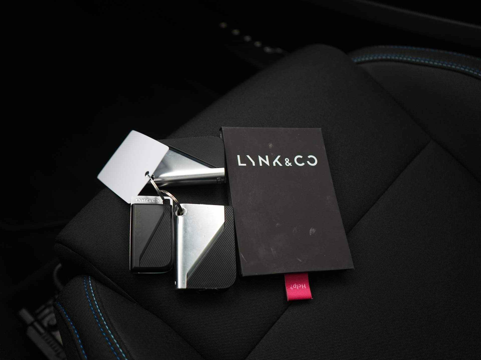 Lynk & Co 01 1.5 PHEV 262 pk Automaat | Navigatie | Panormadak | Climate Control - 33/45