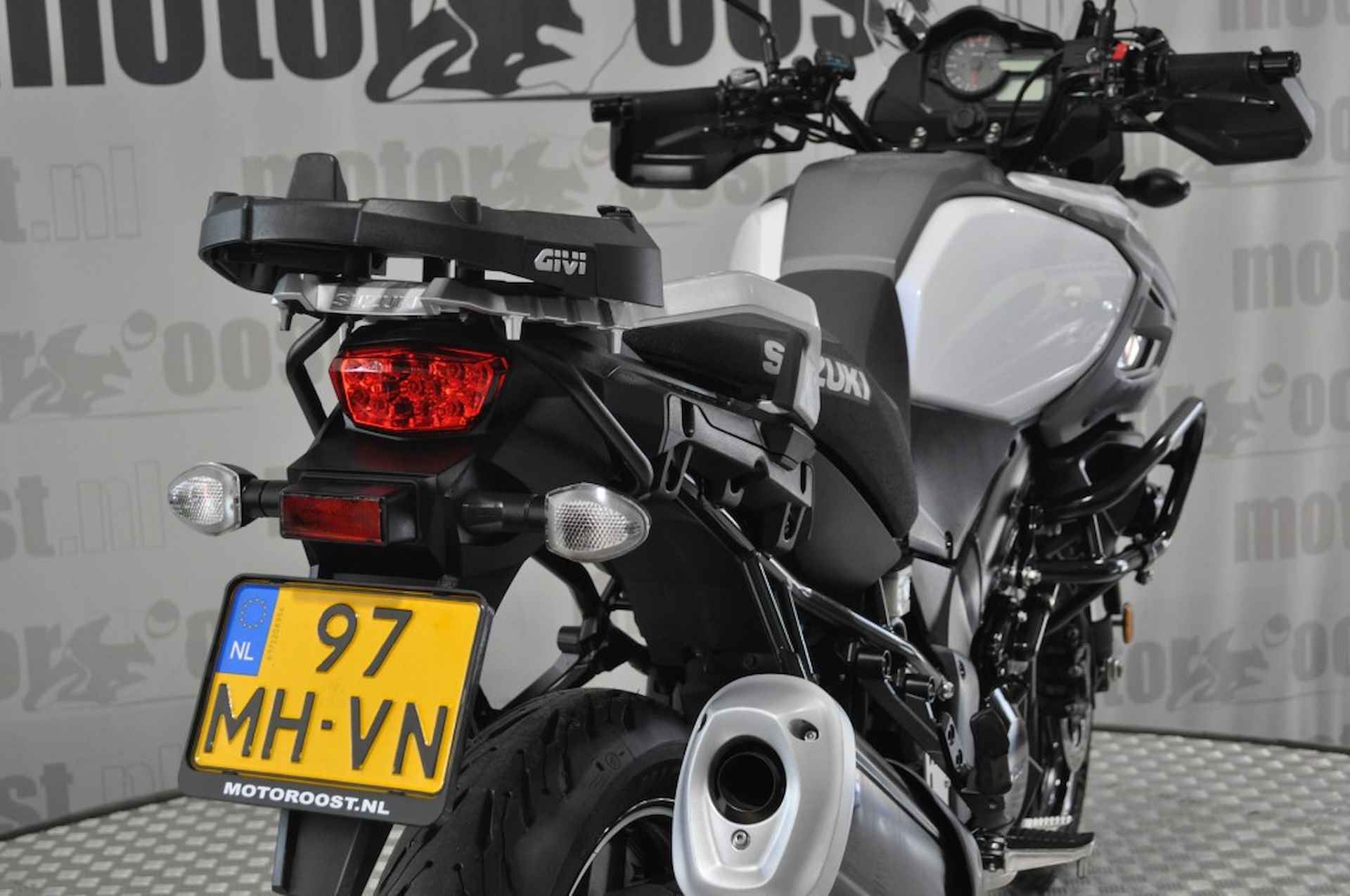 SUZUKI Dl 1000   Abs V-STROM - 14/18