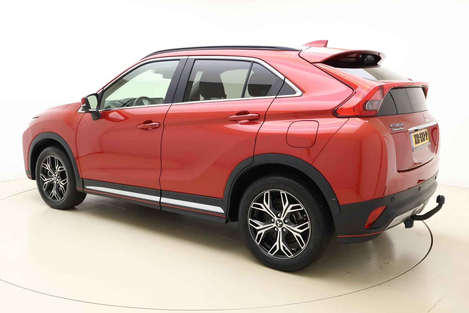 Mitsubishi Eclipse Cross 1.5 DI-T Intense S 163pk | Lederen Bekleding | Trekhaak | Navigatie | Camera | Climate Control | Weinig Kilometers | Keyless Entry - 5/39