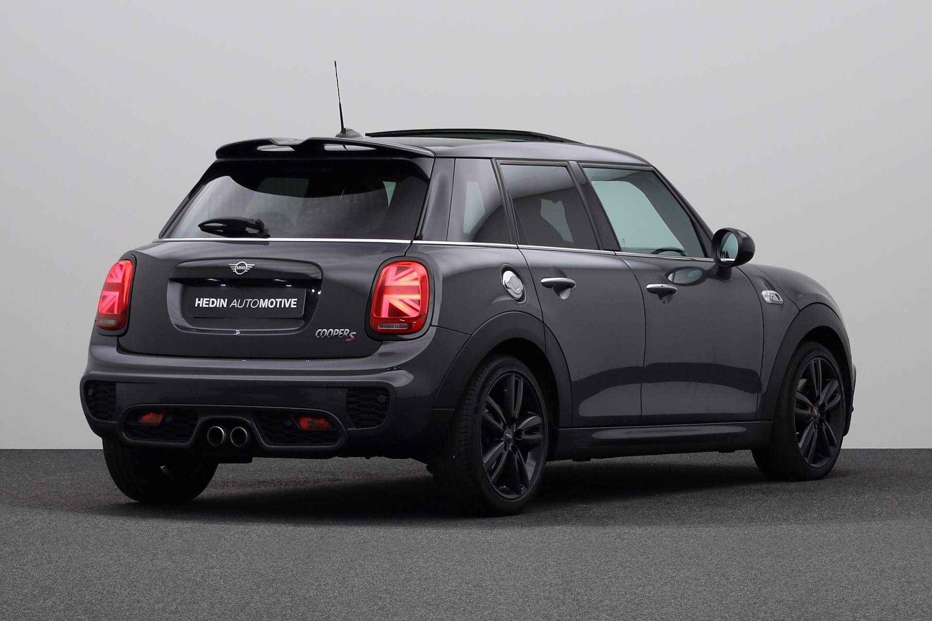 MINI 5-deurs 2.0 Cooper S | Panoramadak | JCW trim | Harman Kardon | Camera | Head Up | Comfort Access | - 2/24