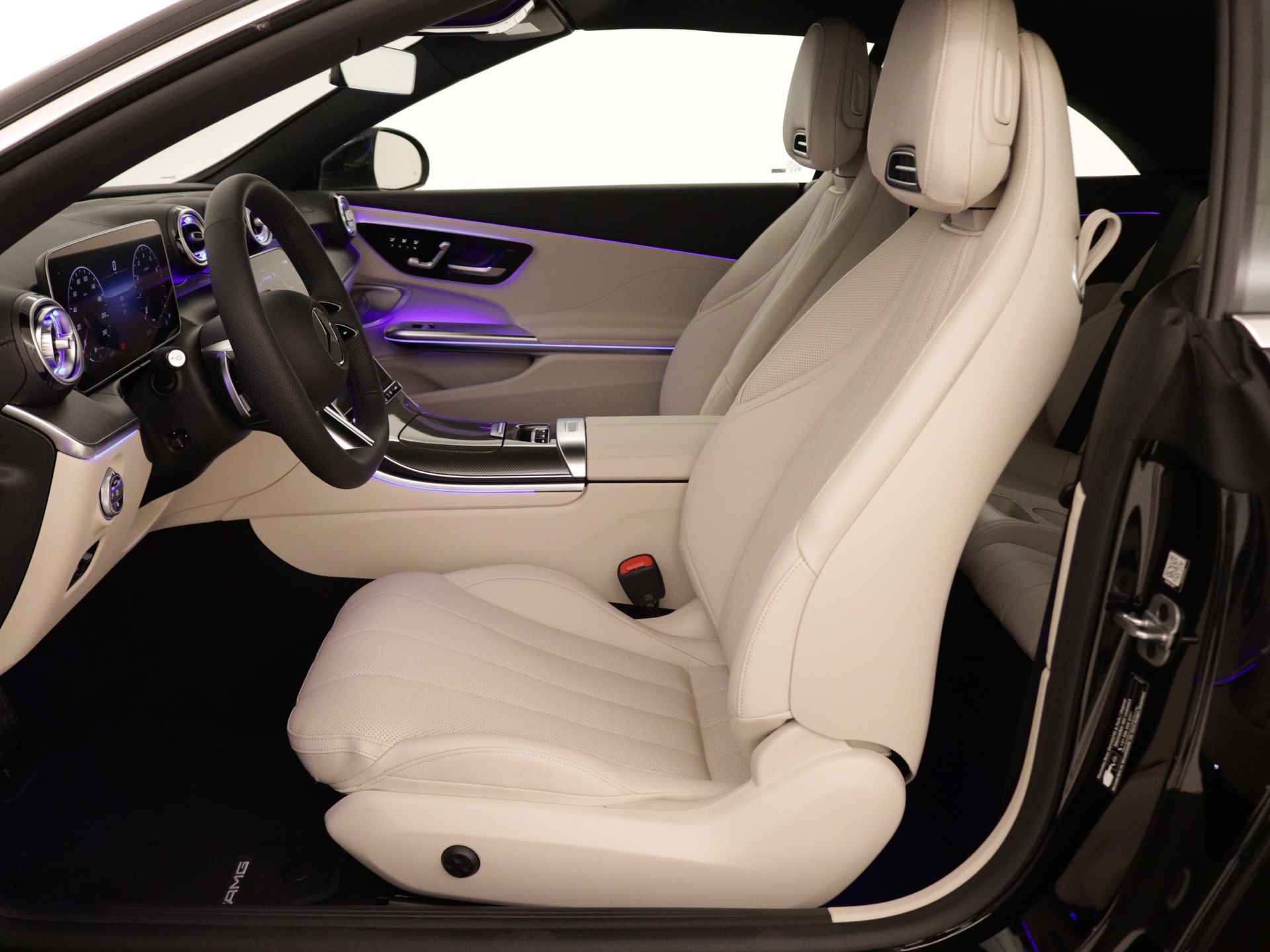 Mercedes-Benz CLE Cabriolet 200 AMG Line | Rijassistentiepakket Plus | Premium pakket | DIGITAL LIGHT | Cabriolet comfortpakket | USB-pakket plus | Burmester® 3D surround sound system | MBUX Augmented reality voor navigatie | - 5/43