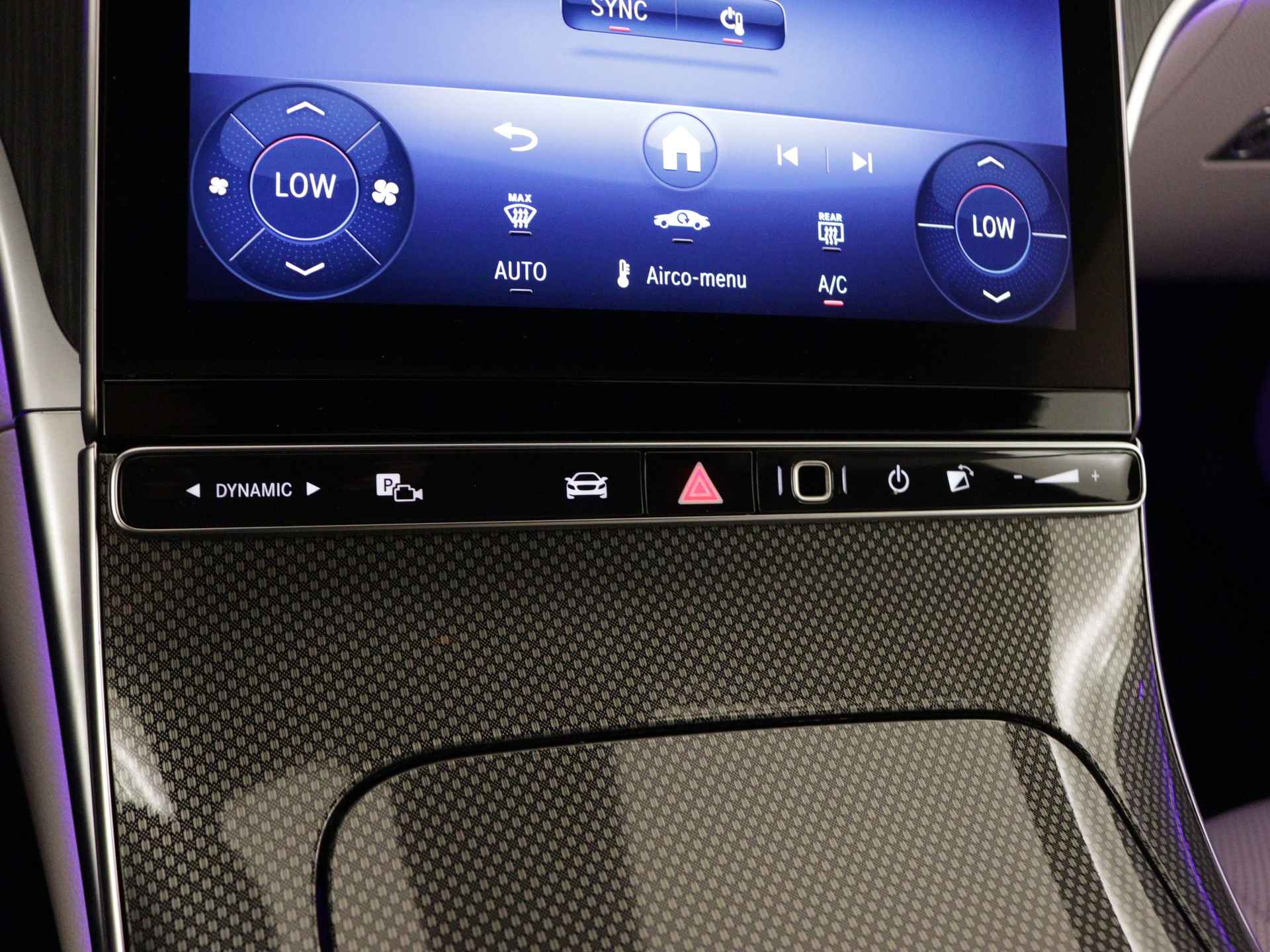 Mercedes-Benz CLE Cabriolet 200 AMG Line | Rijassistentiepakket Plus | Premium pakket | DIGITAL LIGHT | Cabriolet comfortpakket | USB-pakket plus | Burmester® 3D surround sound system | MBUX Augmented reality voor navigatie | - 29/43