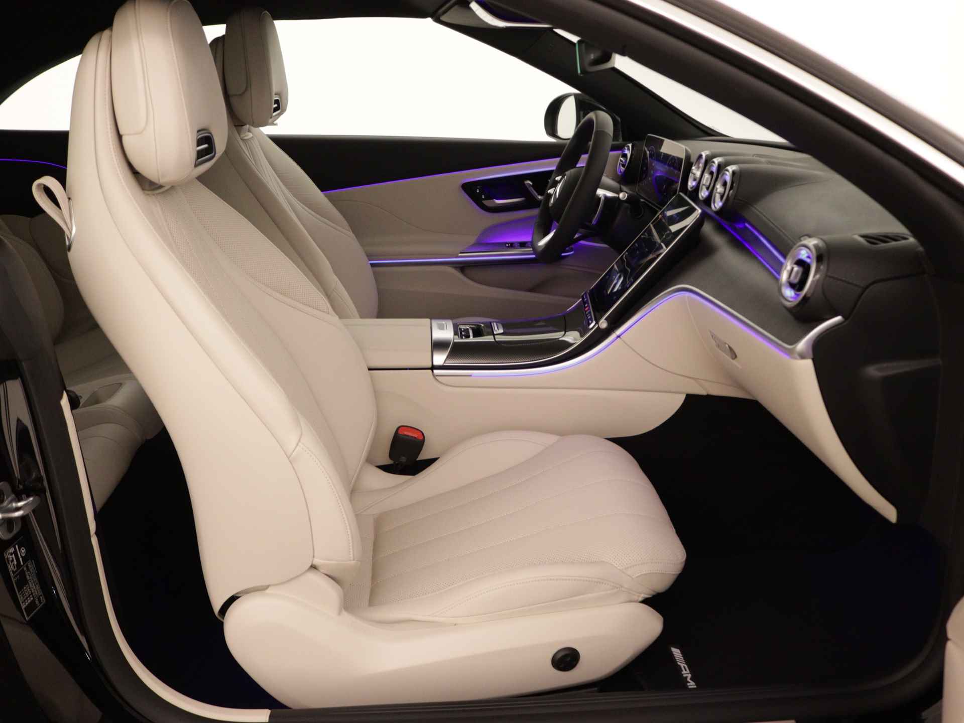 Mercedes-Benz CLE Cabriolet 200 AMG Line | Rijassistentiepakket Plus | Premium pakket | DIGITAL LIGHT | Cabriolet comfortpakket | USB-pakket plus | Burmester® 3D surround sound system | MBUX Augmented reality voor navigatie | - 32/43