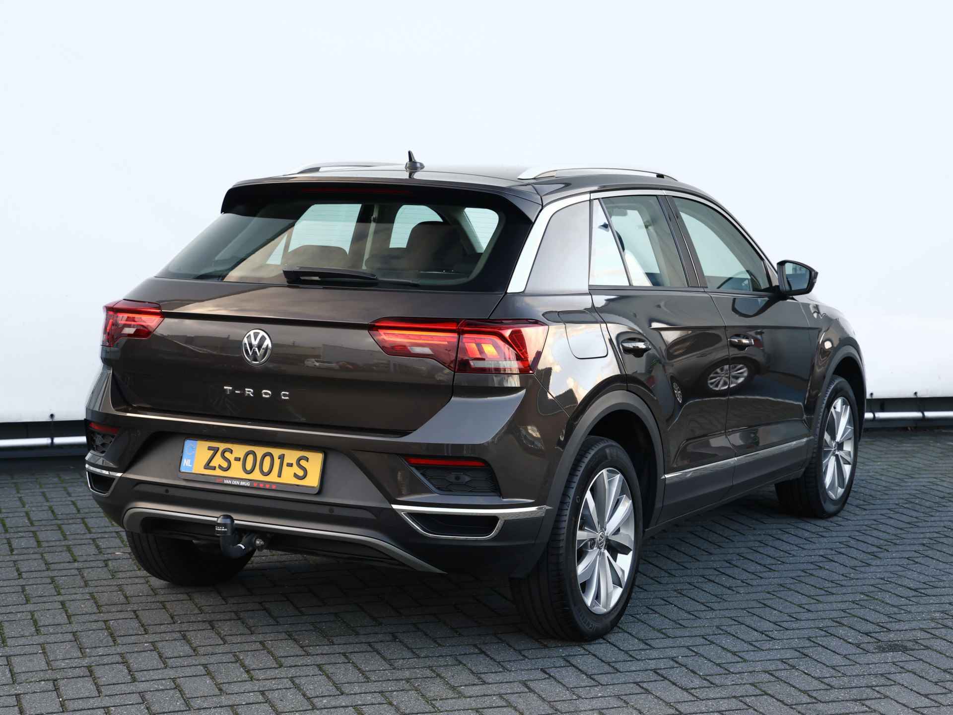 Volkswagen T-Roc 1.5 TSI Sport 150pk DSG | LED | Navigatie | Climate control | Stoelverwarming I Trekhaak - 5/40