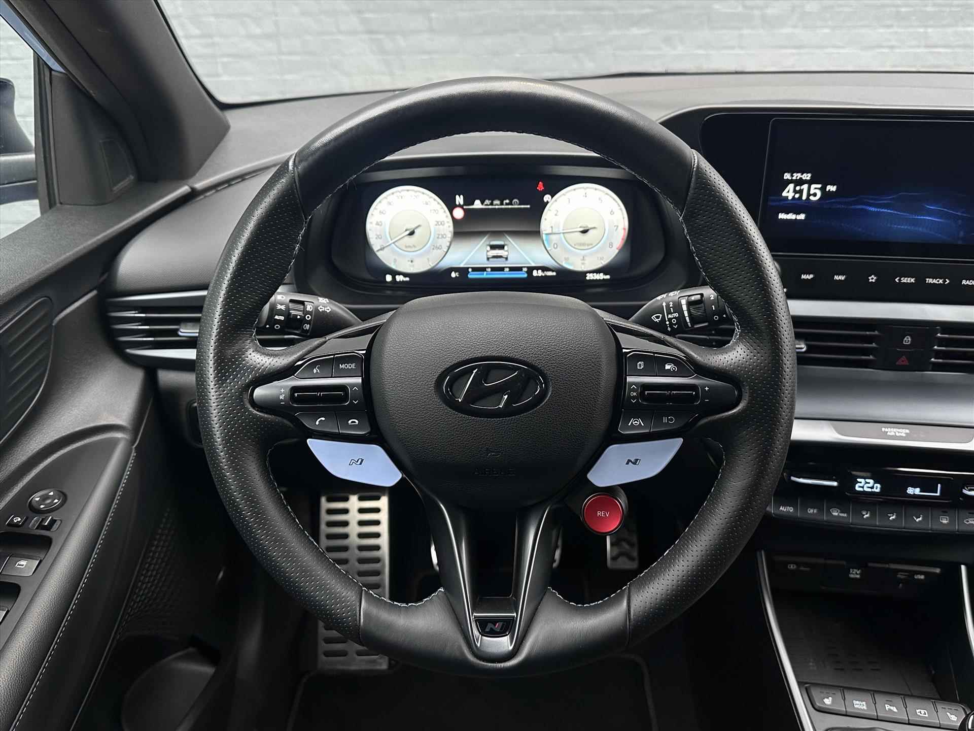 Hyundai I 20 1.6T-GDI 204pk N-Performance | Maxton Design Pack | Bose | Navigatie | stoelverwarming | Winterset - 25/45