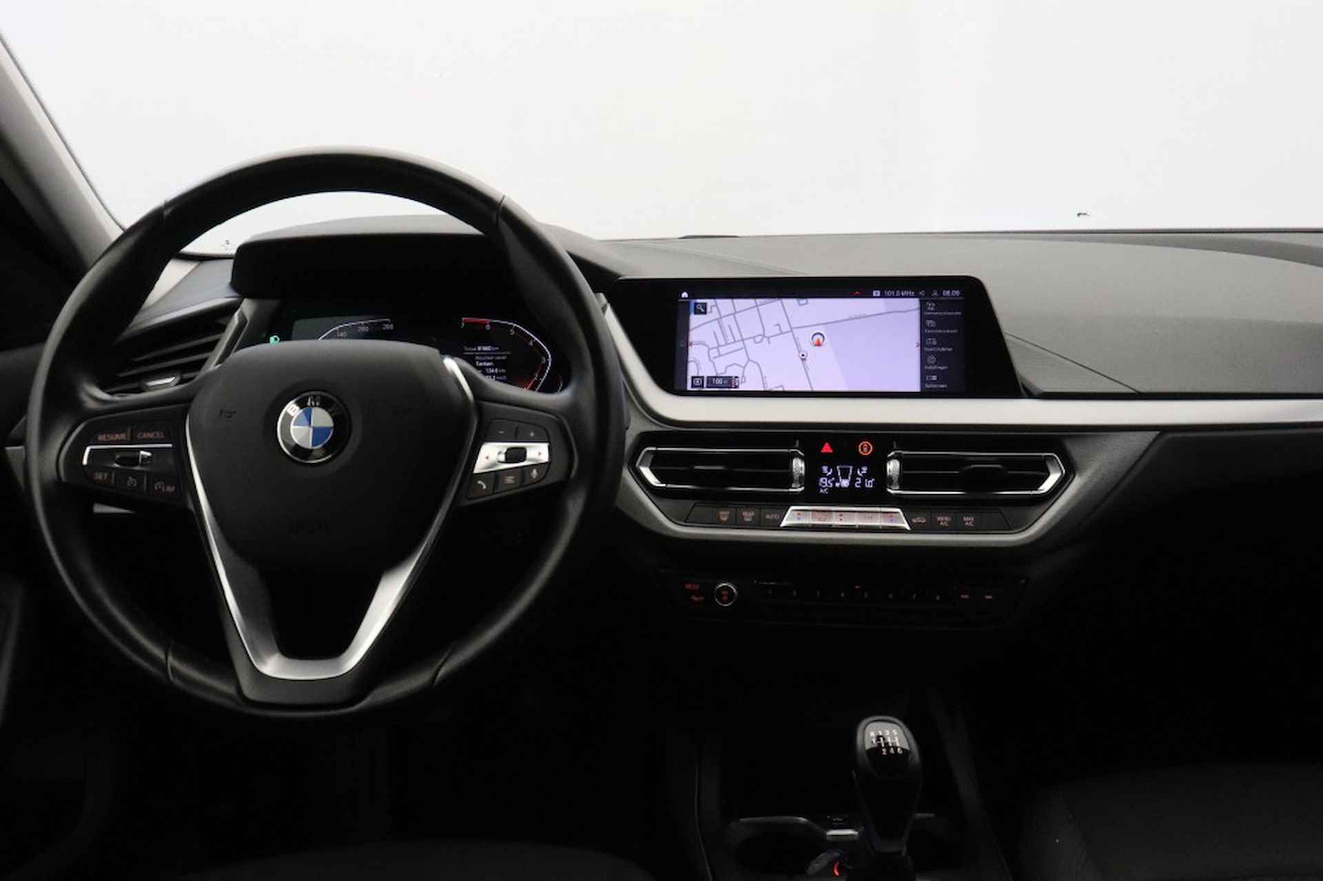 BMW 1-serie 118i Business Line - Navi, Digital Cockpit, CarPlay - 4/30