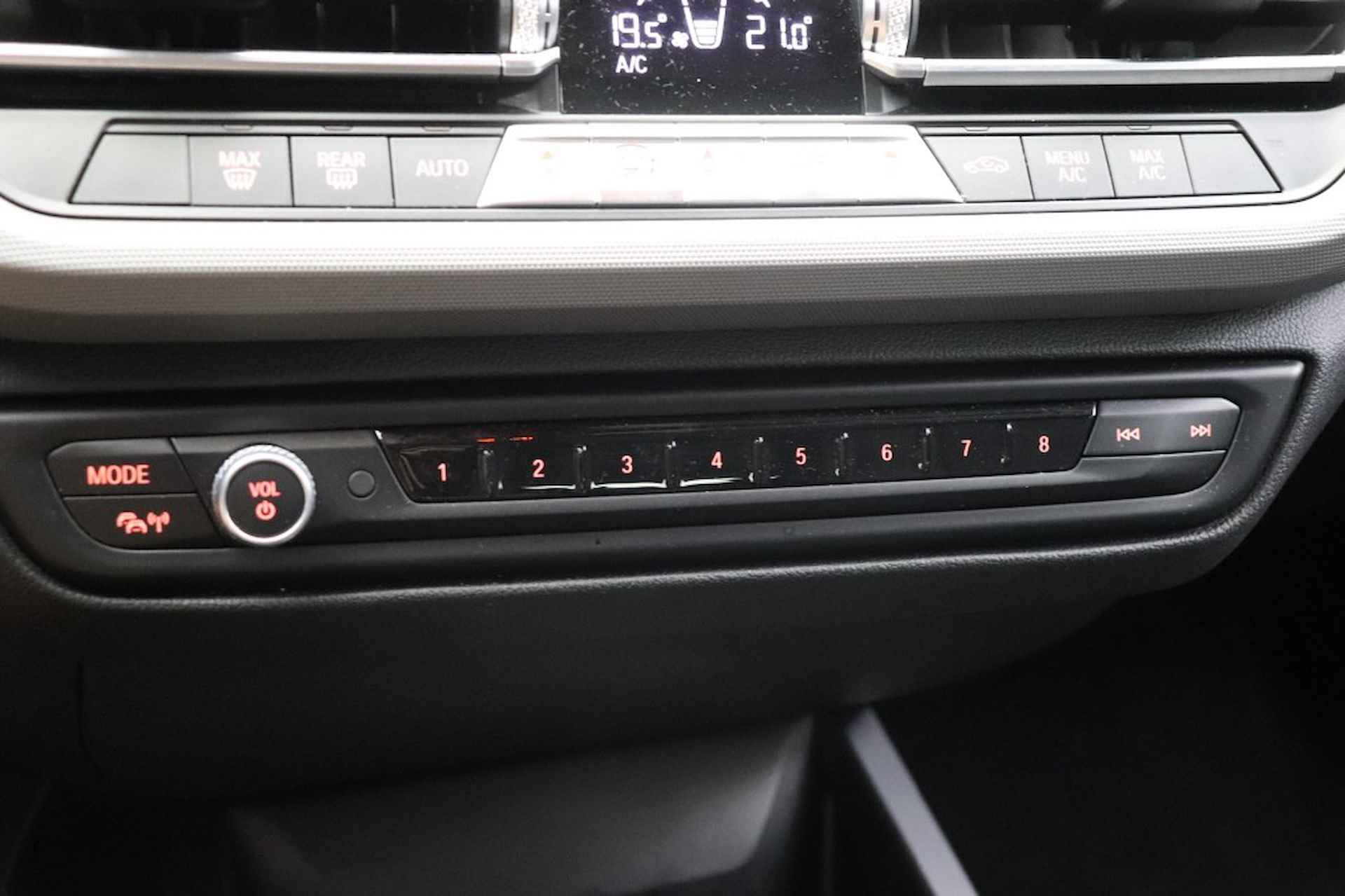 BMW 1-serie 118i Business Line - Navi, Digital Cockpit, CarPlay - 25/30