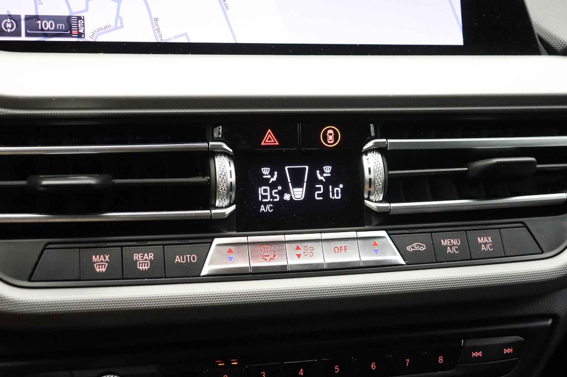 BMW 1-serie 118i Business Line - Navi, Digital Cockpit, CarPlay - 26/30