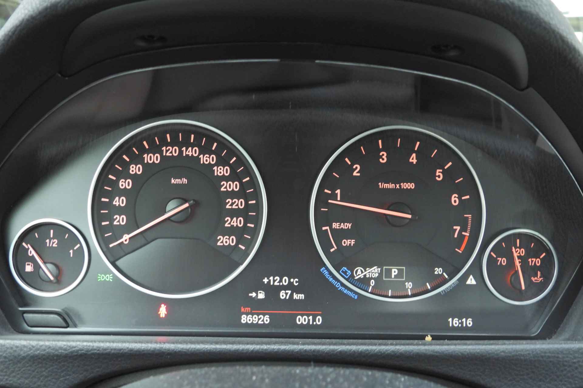 BMW 3-serie Gran Turismo 320i xDrive Executive Automaat / Trekhaak / LED / Navigatie Professional / Cruise Control - 19/25