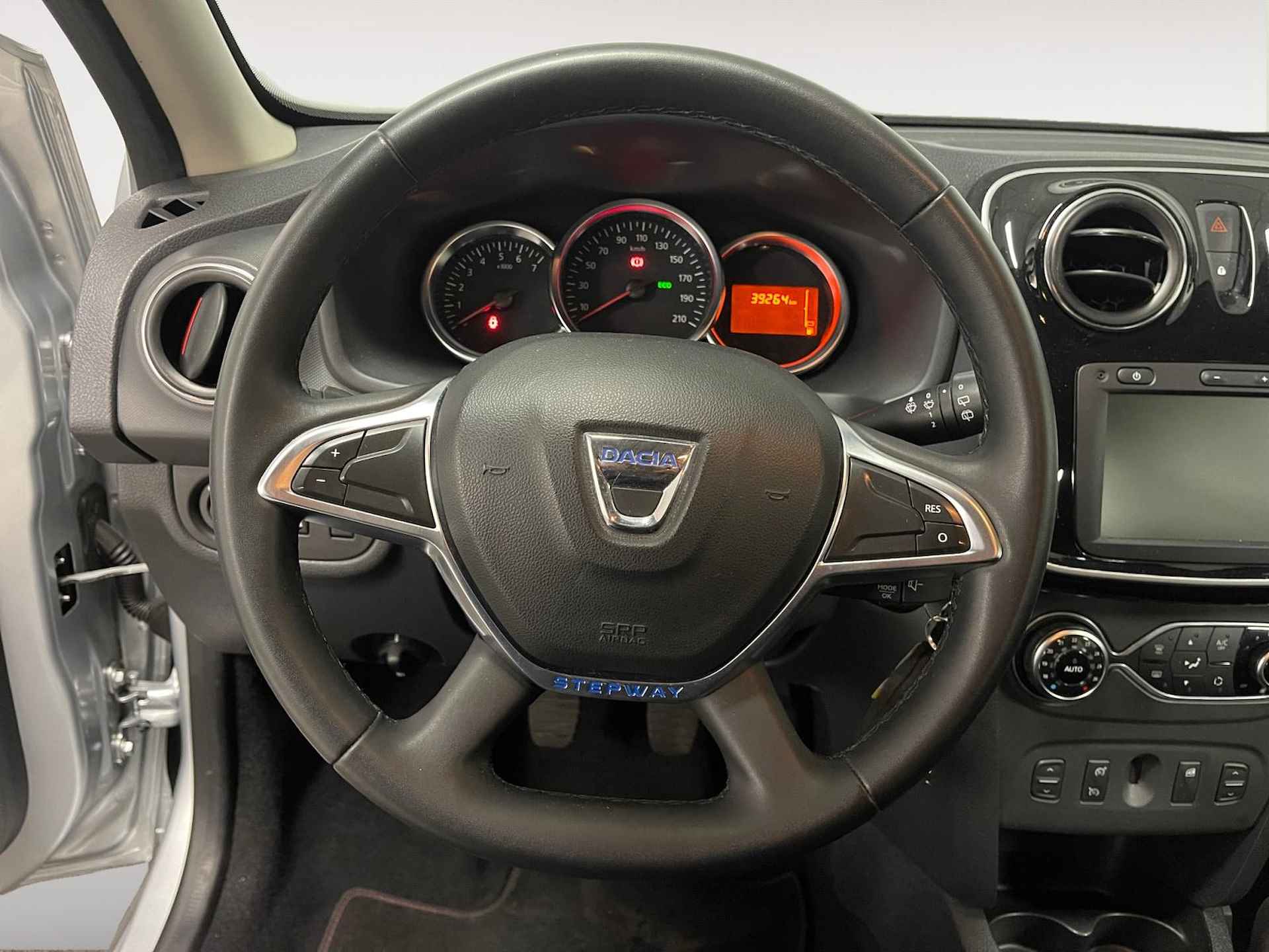 Dacia Logan MCV 0.9 TCe Tech Road Navi Airco camera parkeersensoren cruise controle trekhaak dealer onderhouden zeer mooie auto - 10/15