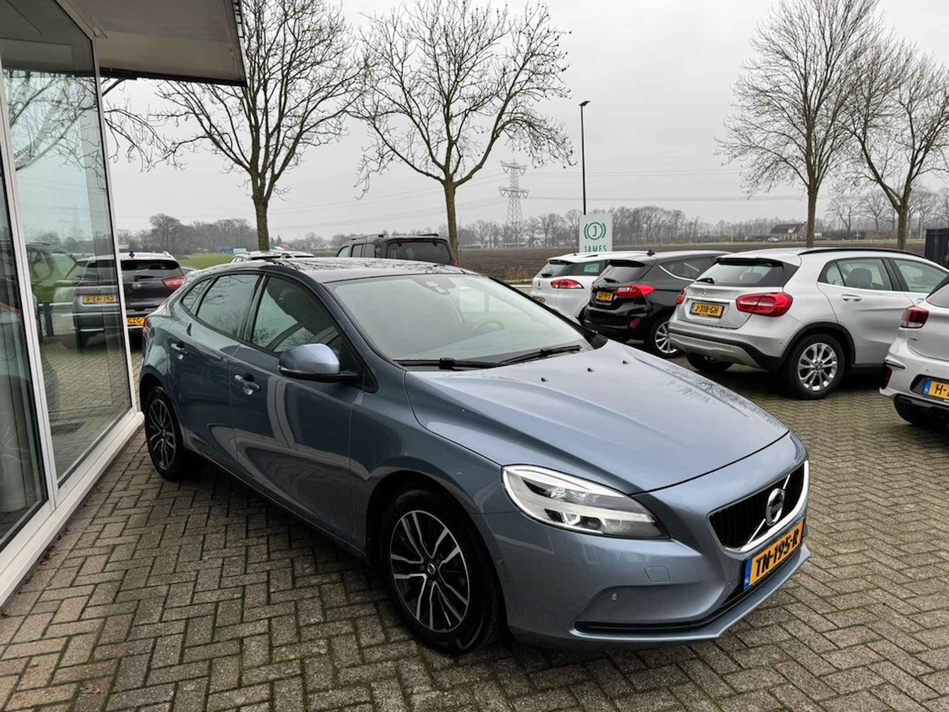 VOLVO V40 1.5 T3 EDITION+ ALL IN PRIJS - 3/19