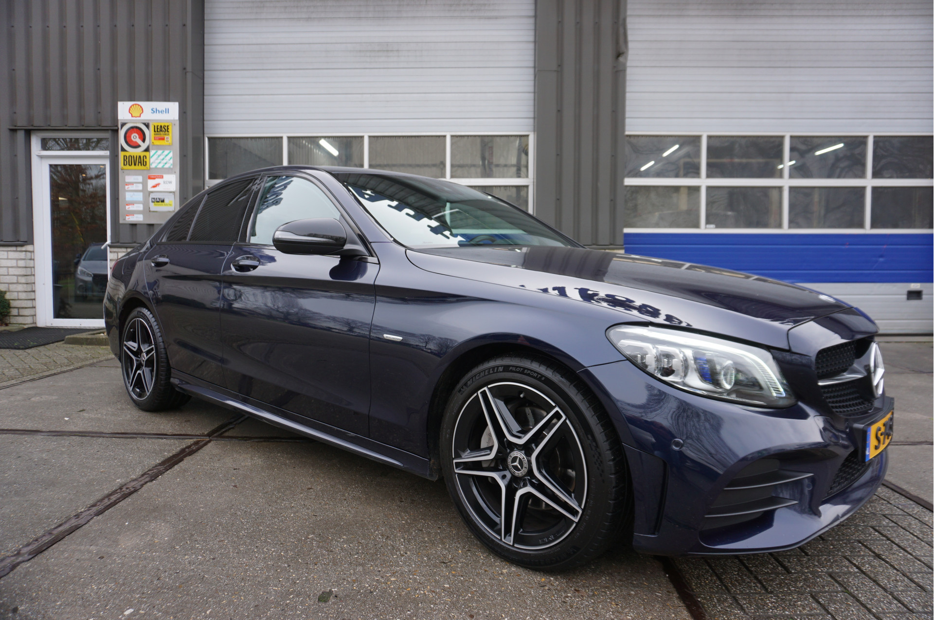 Mercedes-Benz C-Klasse 220D Premium Plus Pack AMG / Burmester