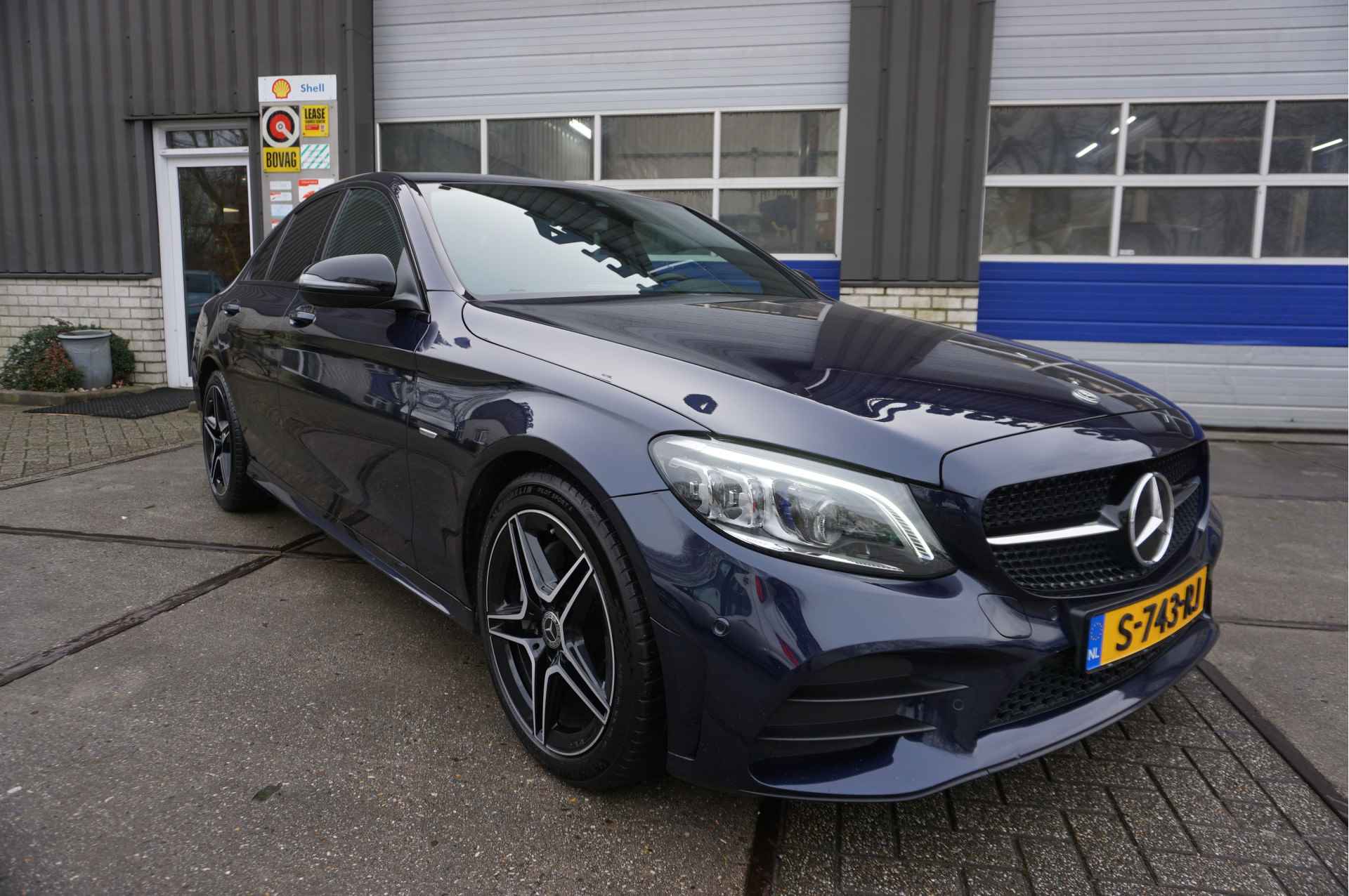 Mercedes-Benz C-Klasse 220D Premium Plus Pack AMG / Burmester - 2/23