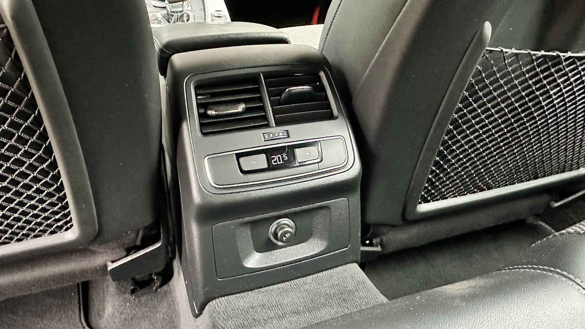 Audi A4 Avant 35 TFSI S edition | Navigatie | Sportstoelen | Electronic Climate Control - 25/33