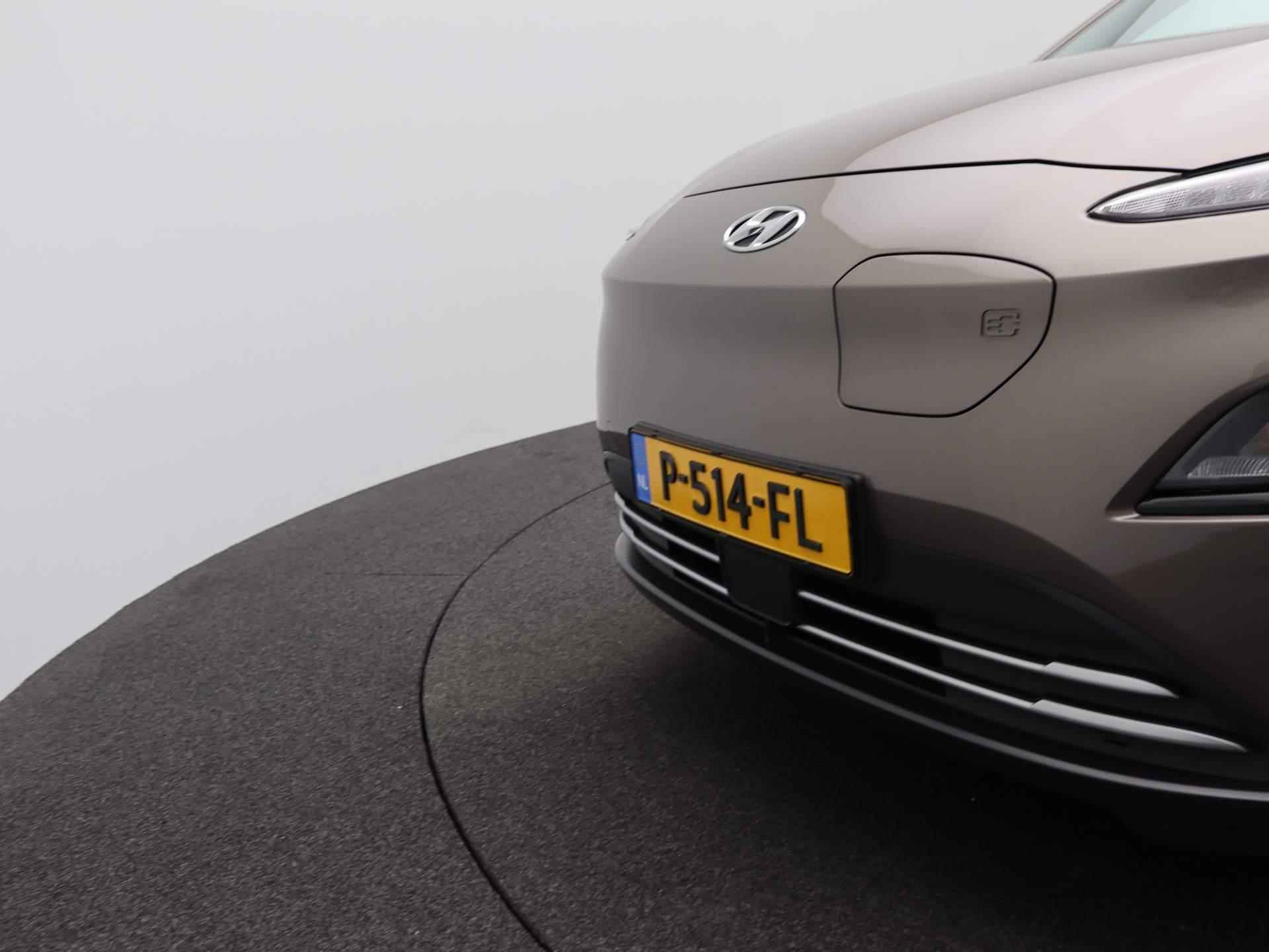 Hyundai Kona EV | Fashion | 64 kWh | | 3-fasen laden | Navigatie | Facelift! | Eerste Eigenaar! | Trekhaak | - 8/46