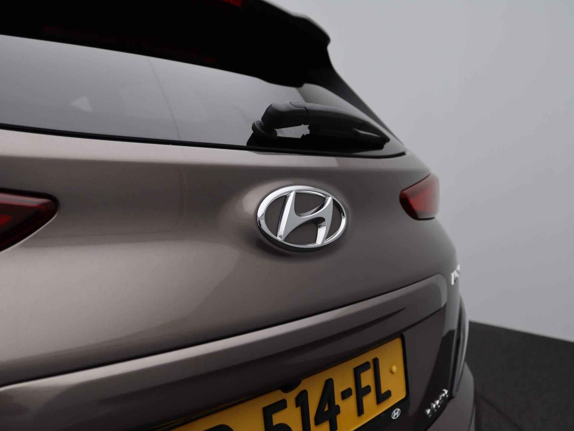 Hyundai Kona EV | Fashion | 64 kWh | | 3-fasen laden | Navigatie | Facelift! | Eerste Eigenaar! | Trekhaak | - 9/46