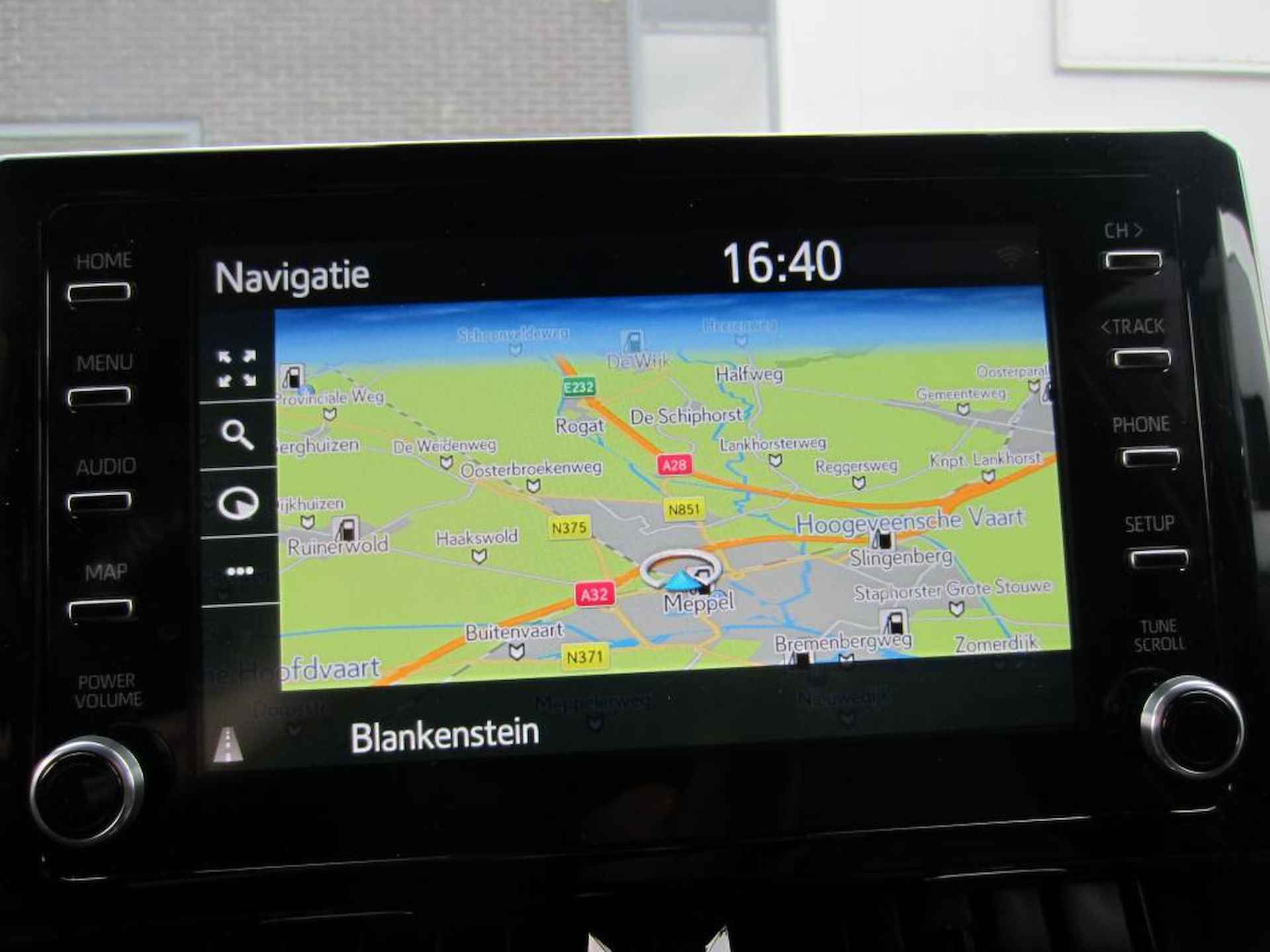 Toyota Corolla Touring Sports 1.8 Hybrid Trek Navi Clima Camera All-seasonbanden - 13/29