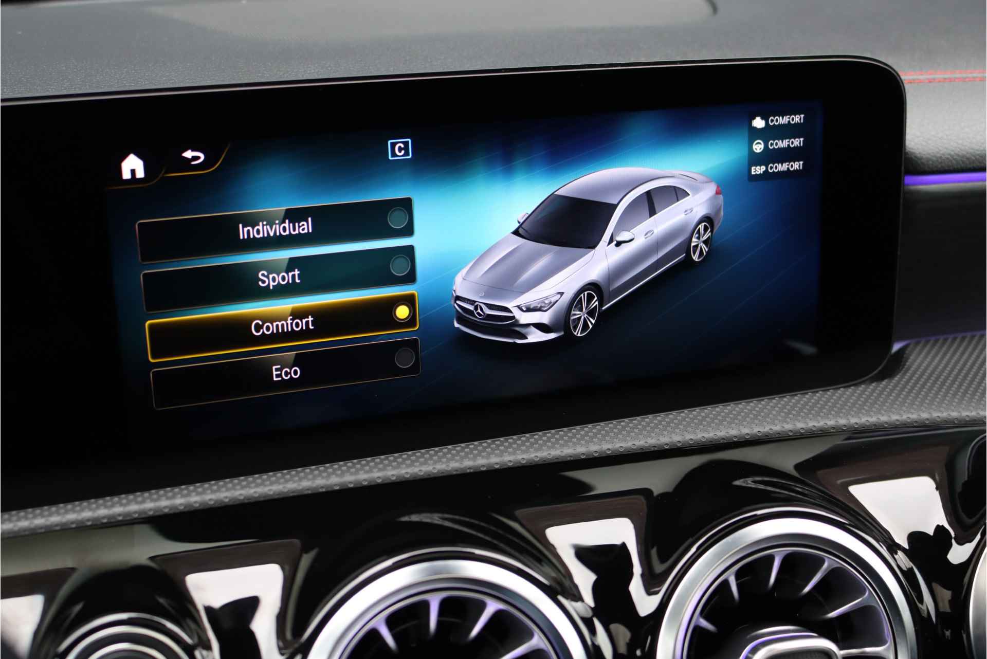 Mercedes-Benz CLA-Klasse 200 Premium AMG Line Aut7, Panoramadak, Camera, Dodehoekassistent, Augmented Reality, Keyless Go, Advanced Sound System, Cruise Control, Multibeam LED, Etc. - 36/39